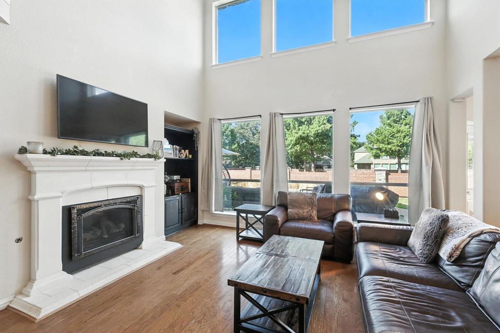 Grand Prairie, Texas, 75054, United States, 4 Bedrooms Bedrooms, ,4 BathroomsBathrooms,Residential,For Sale,1925878