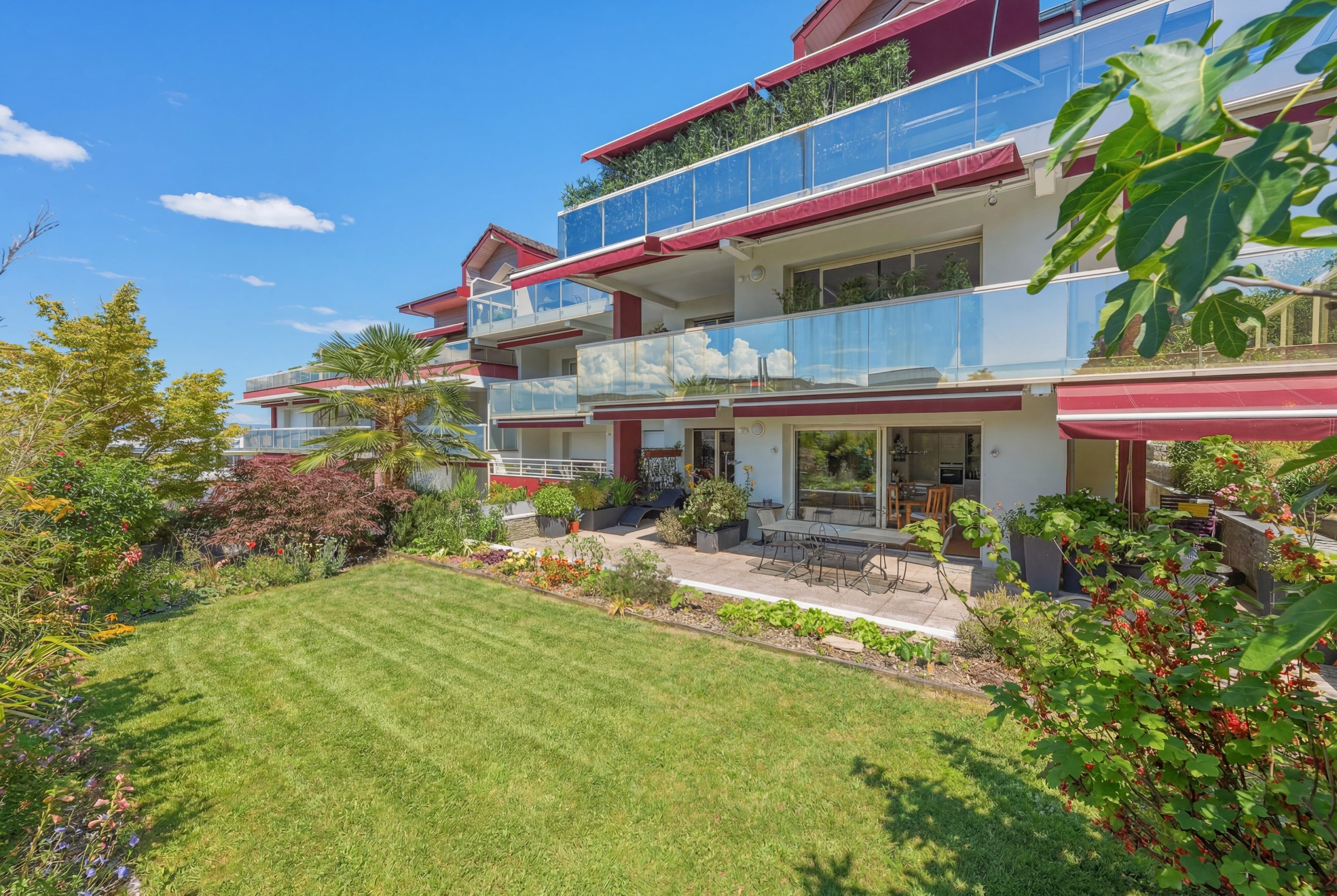  Rare Property in Évian-les-Bains – Elegant 113 sq.m Elevated Garden-Level Apart… - 物件實景