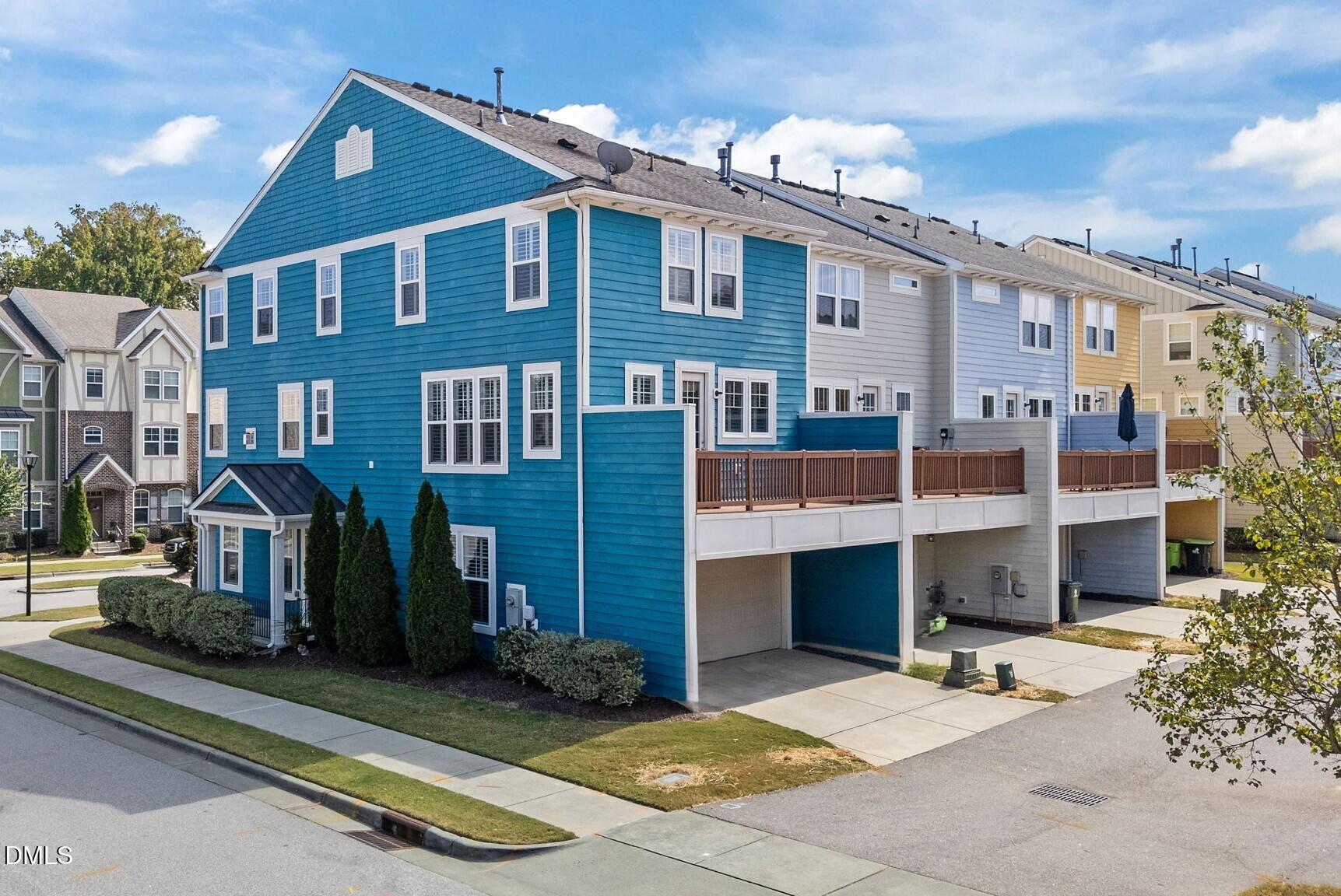 Apex, North Carolina, 27502, United States, 4 Bedrooms Bedrooms, ,4 BathroomsBathrooms,Residential,For Sale,1956835