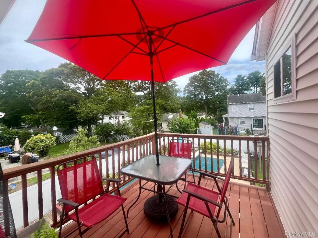Shirley, New York, 11967, United States, 4 Bedrooms Bedrooms, ,4 BathroomsBathrooms,Residential,For Sale,1901619