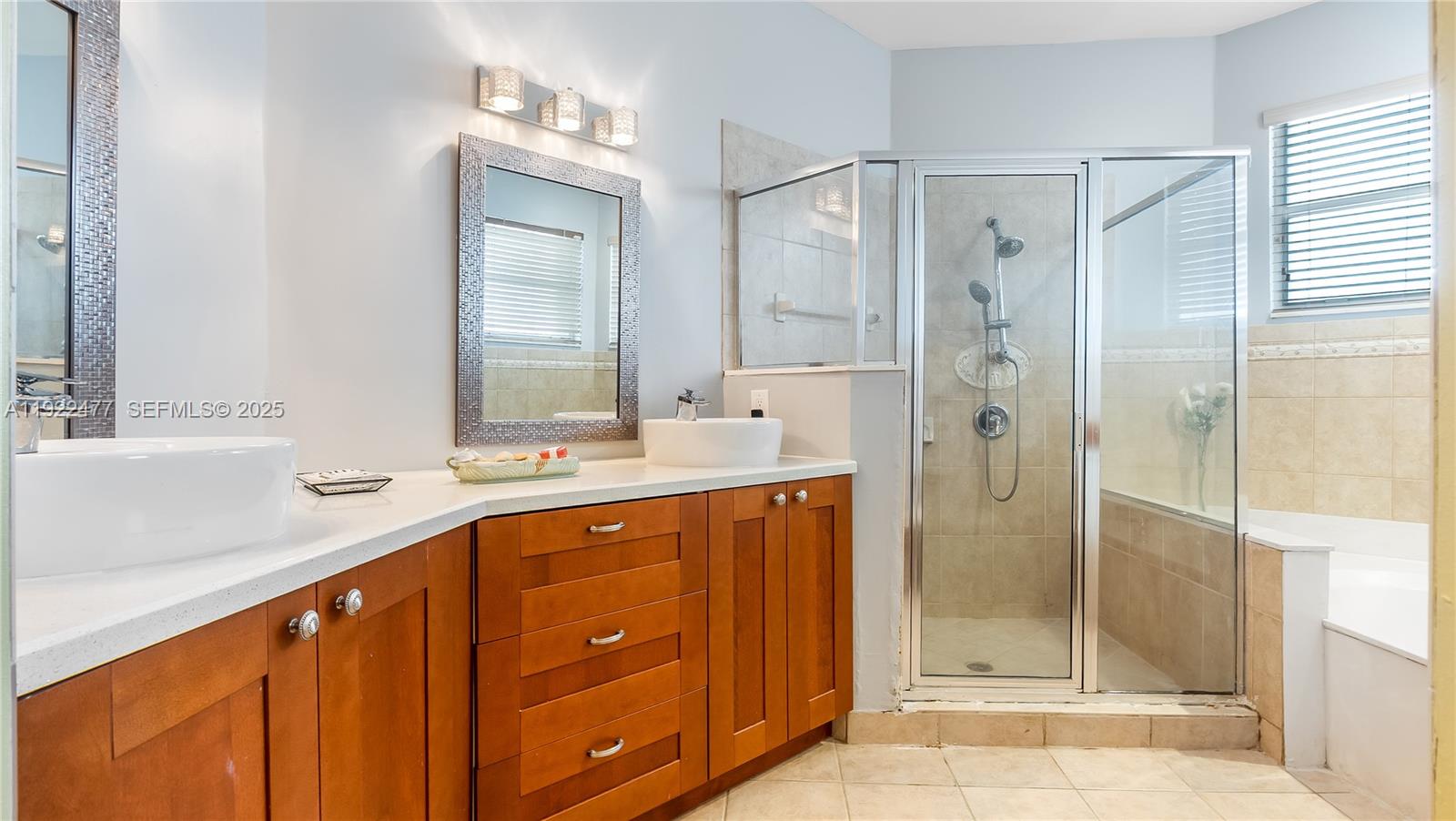 Pembroke Pines, Florida, 33028, United States, 5 Bedrooms Bedrooms, ,4 BathroomsBathrooms,Residential,For Sale,2002117