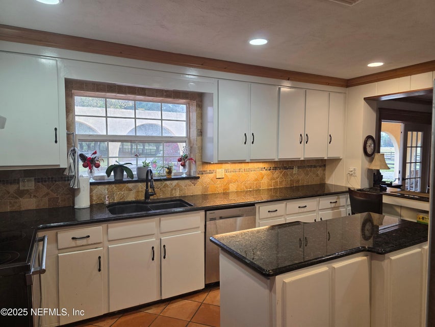 Seville, Florida, 32190, United States, 3 Bedrooms Bedrooms, ,2 BathroomsBathrooms,Residential,For Sale,2005582