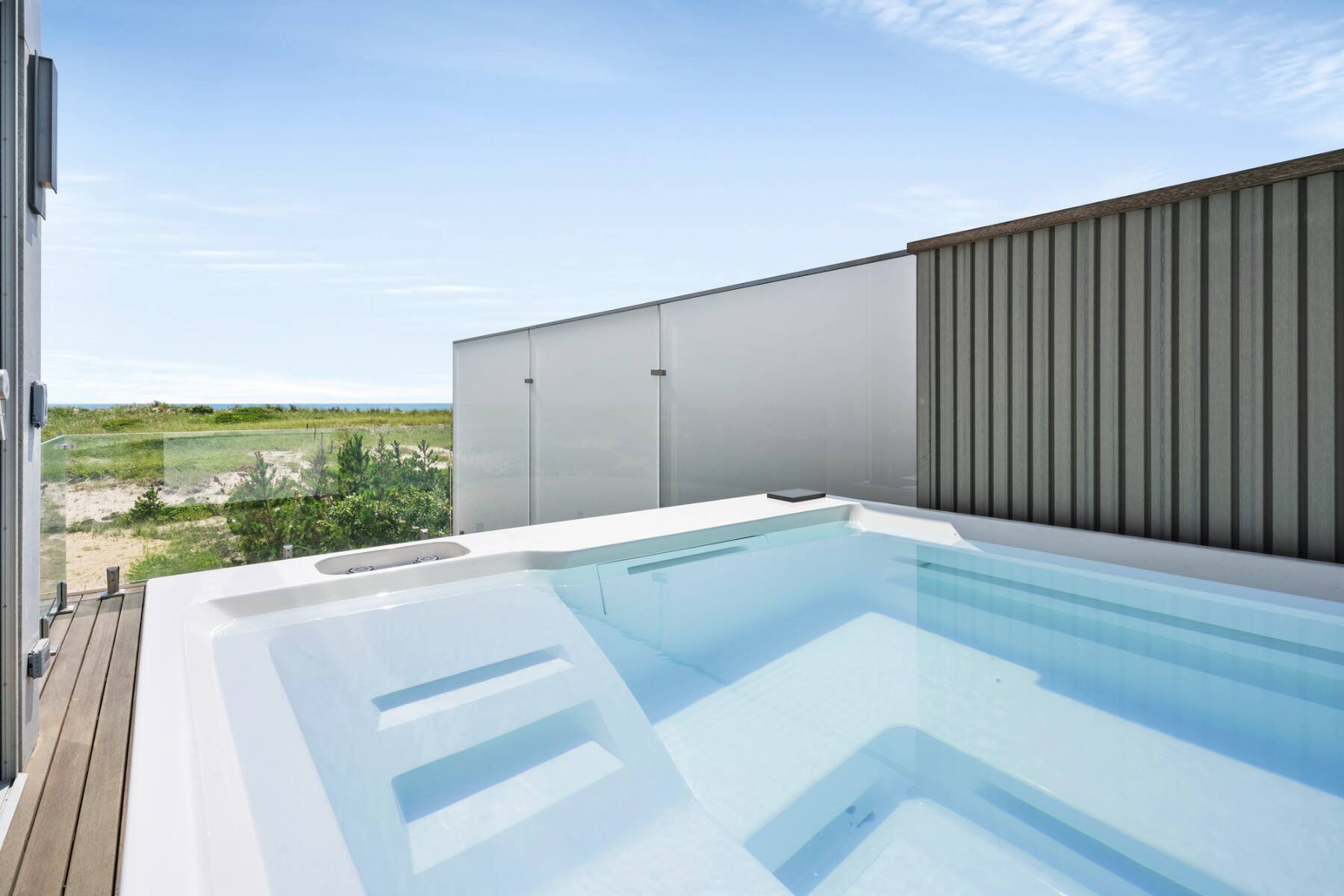  JUST FINISHED BRAND NEW MODERN OCEANFRONT w/ POOL - 物件實景