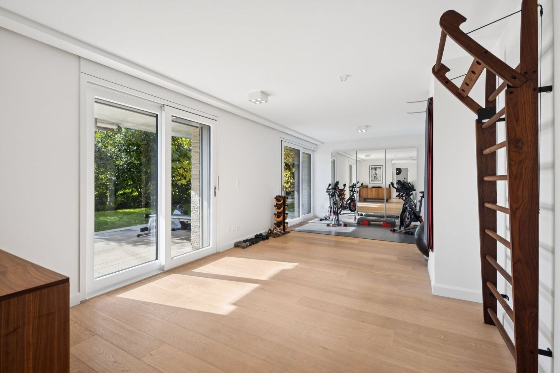  Exceptional duplex with private garden and lake view - 物件實景