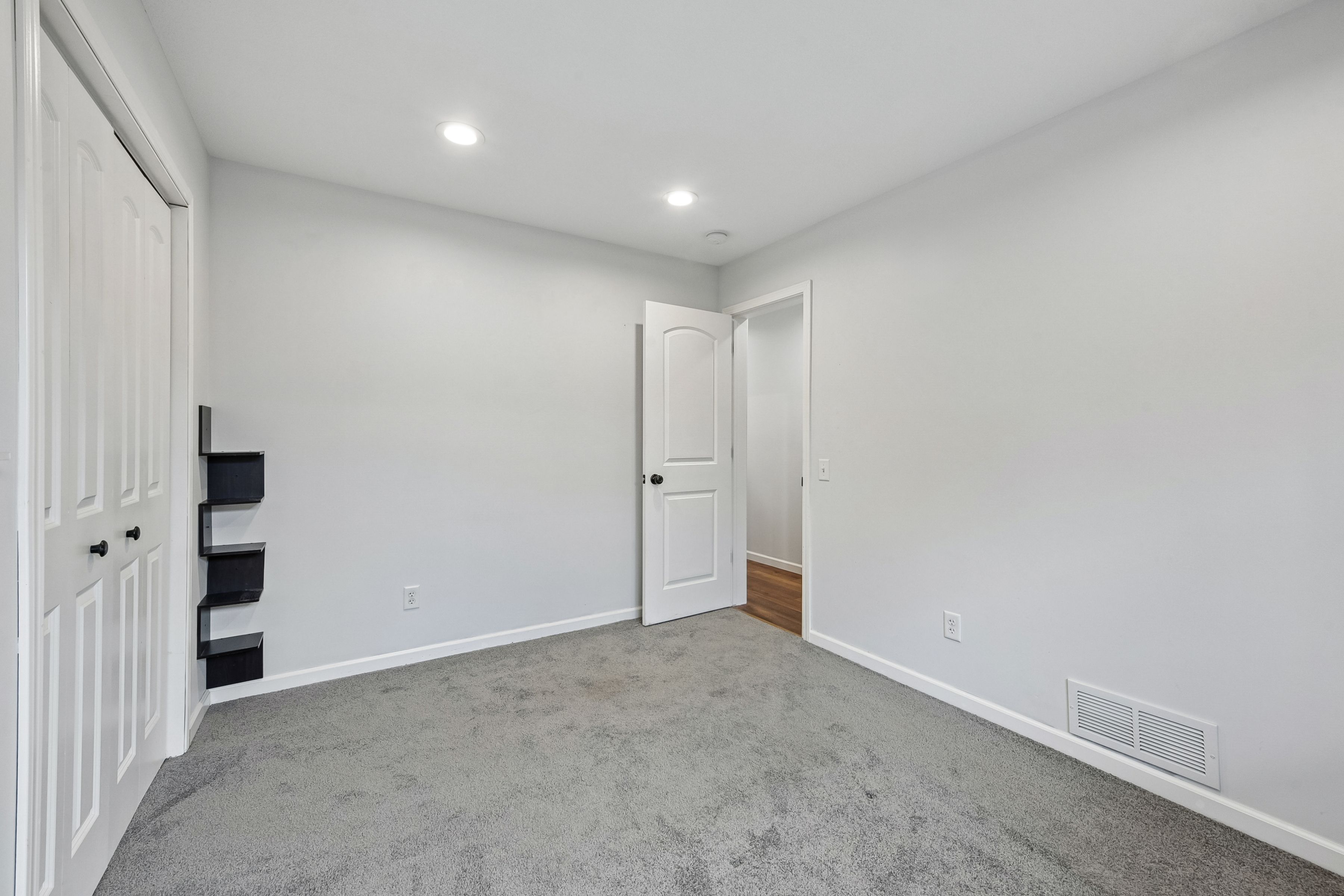  Refreshed Home in Lovely Farmington Location - 物件實景
