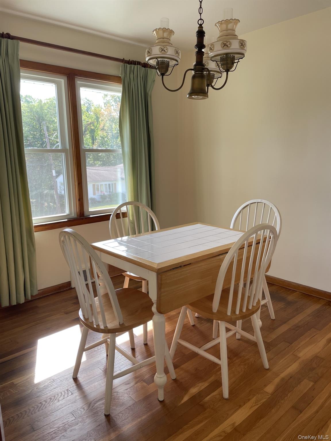 Montrose, New York, 10548, United States, 3 Bedrooms Bedrooms, ,1 BathroomBathrooms,Residential,For Sale,1958987