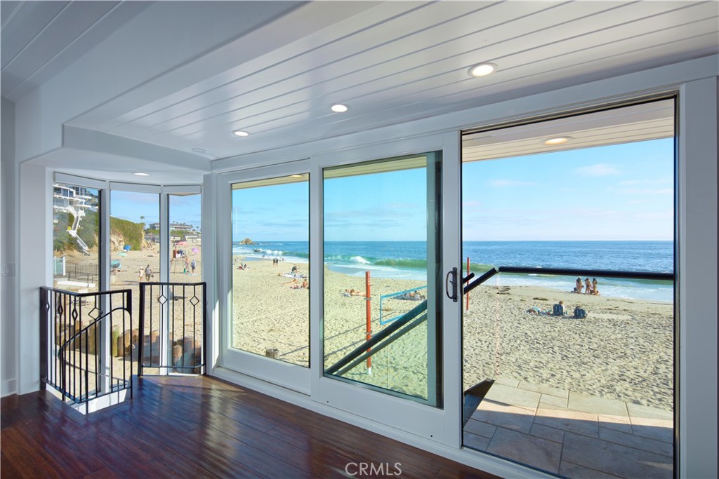 Laguna Beach, California, 92651, United States, 8 Bedrooms Bedrooms, ,8 BathroomsBathrooms,Residential,For Sale,1993207