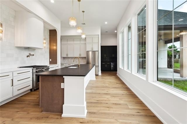 Hammond, Louisiana, 70403, United States, 4 Bedrooms Bedrooms, ,4 BathroomsBathrooms,Residential,For Sale,1974502