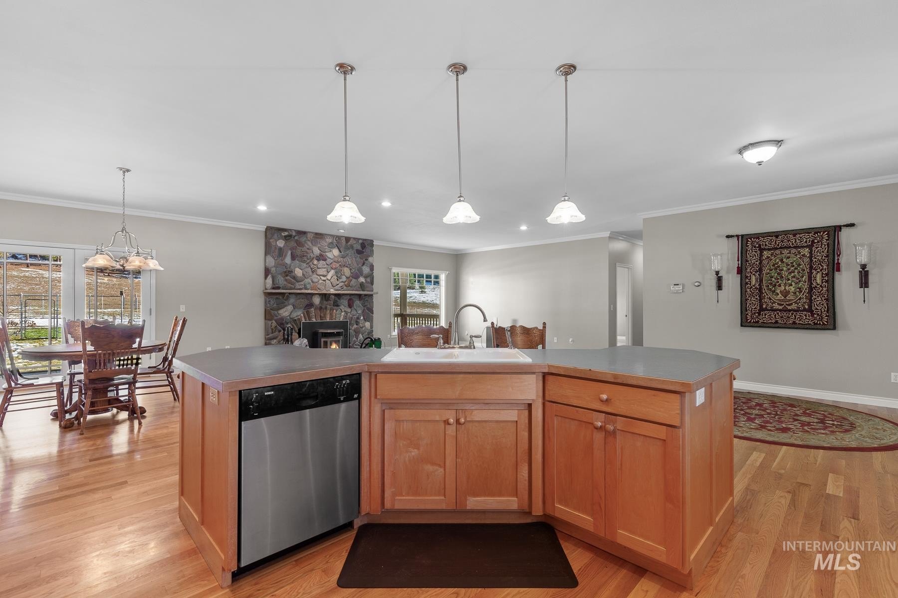 Wallace, Idaho, 83873, United States, 3 Bedrooms Bedrooms, ,3 BathroomsBathrooms,Residential,For Sale,1860475
