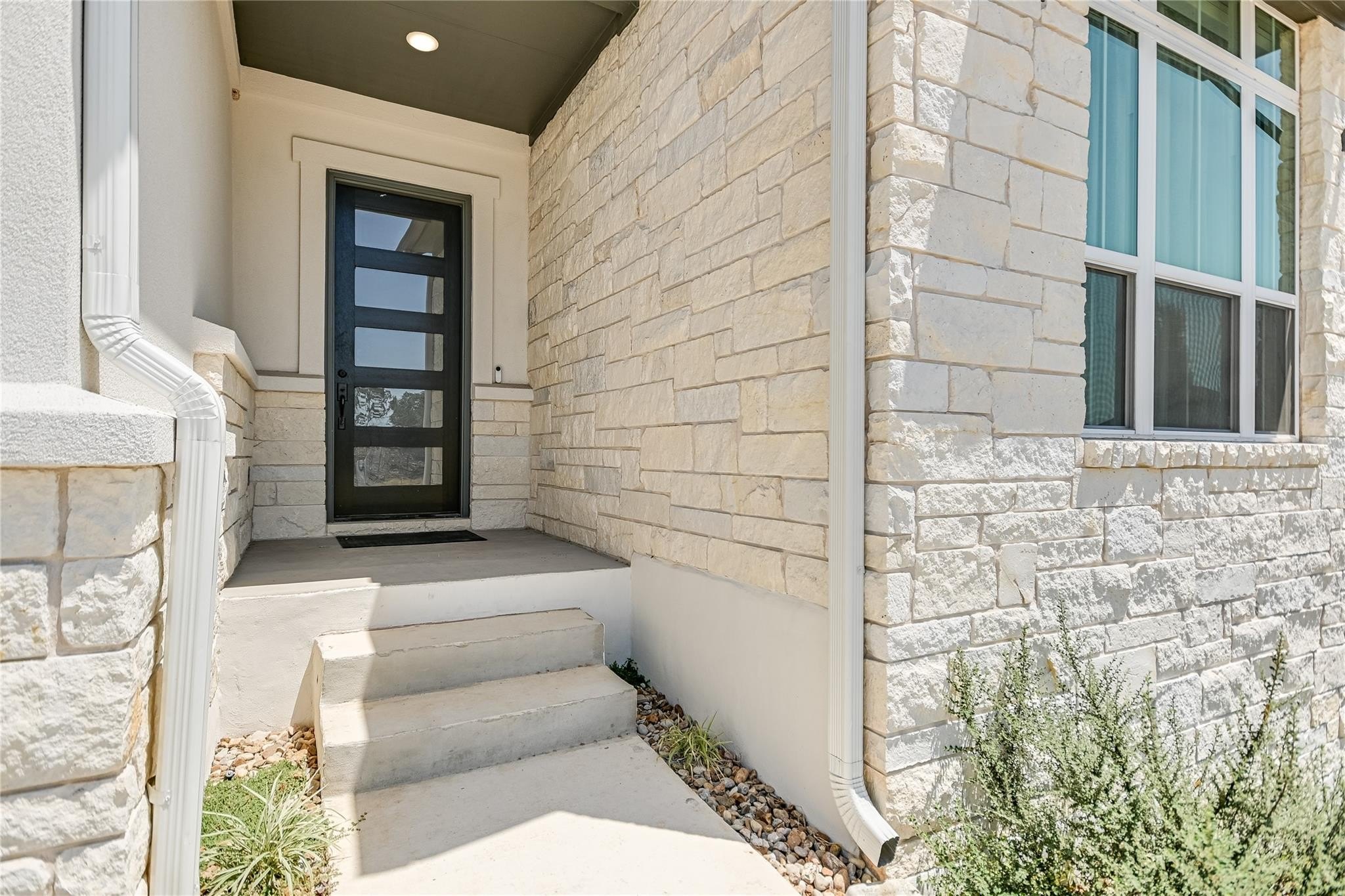 Georgetown, Texas, 78628, United States, 4 Bedrooms Bedrooms, ,3 BathroomsBathrooms,Residential,For Sale,1984409