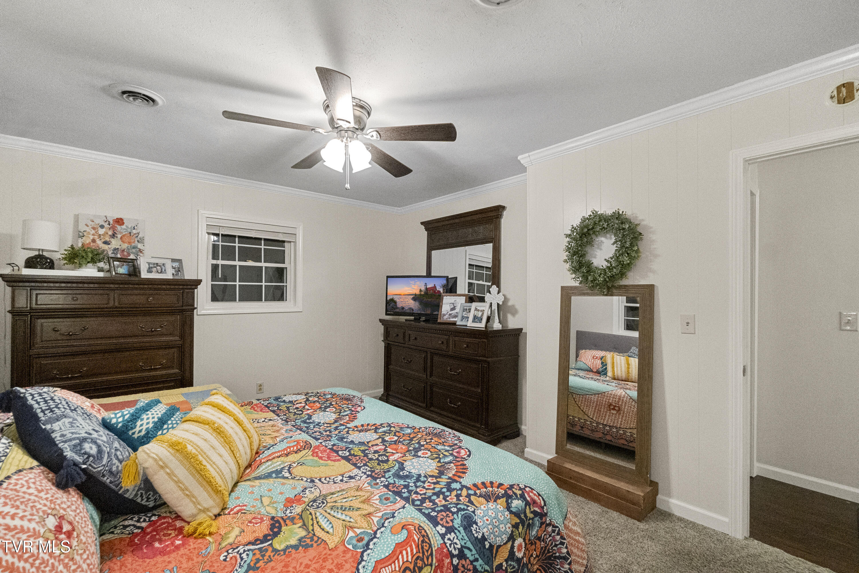 Greeneville, Tennessee, 37743, United States, 3 Bedrooms Bedrooms, ,2 BathroomsBathrooms,Residential,For Sale,1990242