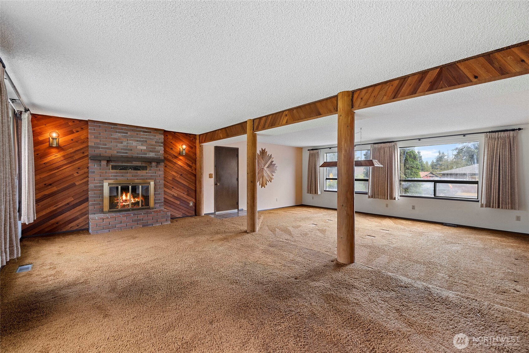 Burlington, Washington, 98233, United States, 4 Bedrooms Bedrooms, ,3 BathroomsBathrooms,Residential,For Sale,2002845