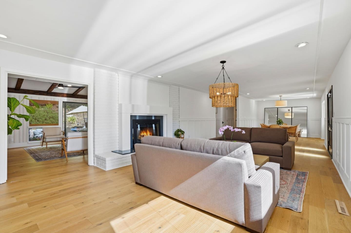 Walnut Creek, California, 94596, United States, 3 Bedrooms Bedrooms, ,4 BathroomsBathrooms,Residential,For Sale,1987935