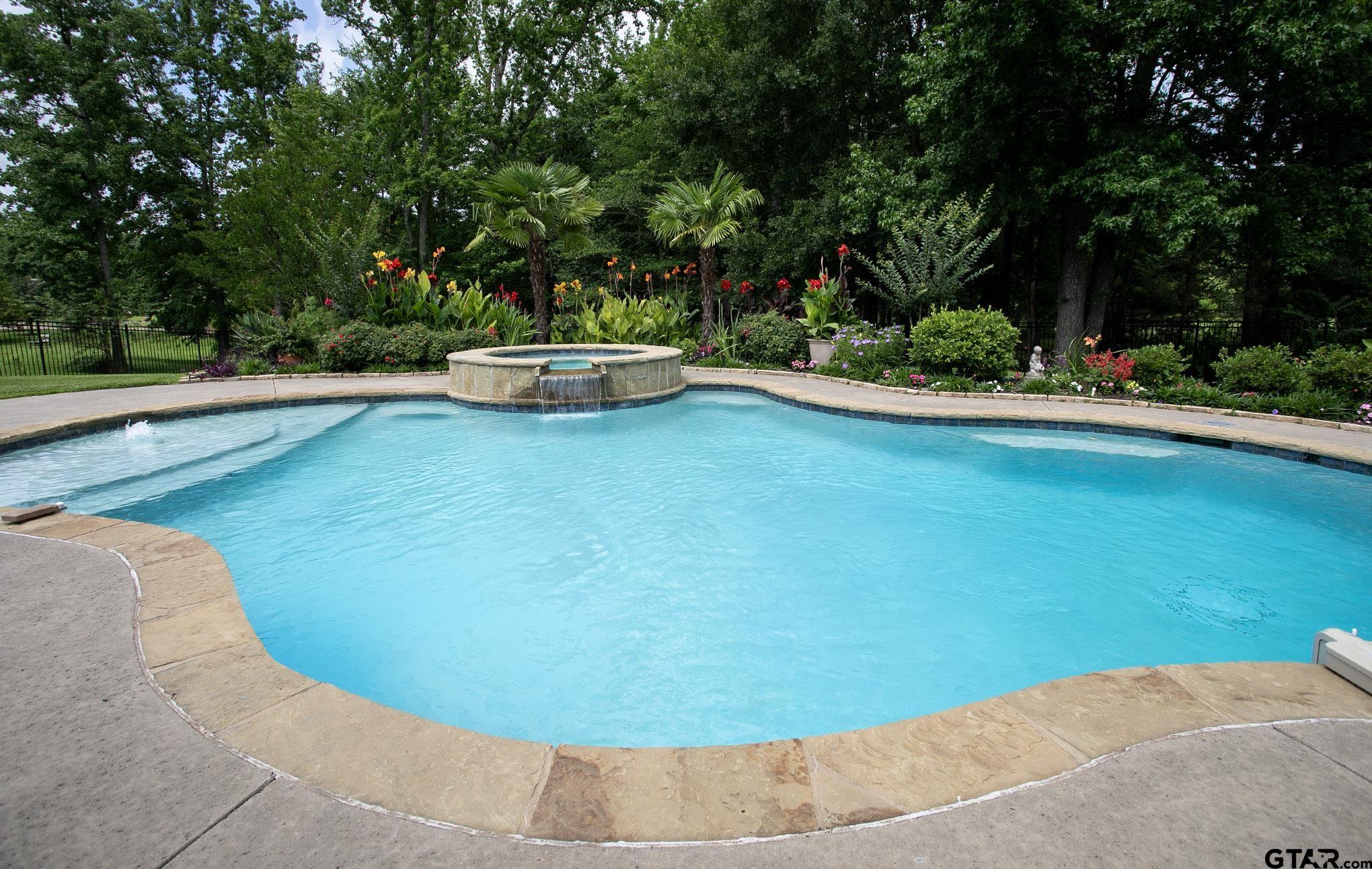 Flint, Texas, 75762, United States, 4 Bedrooms Bedrooms, ,3 BathroomsBathrooms,Residential,For Sale,1857691