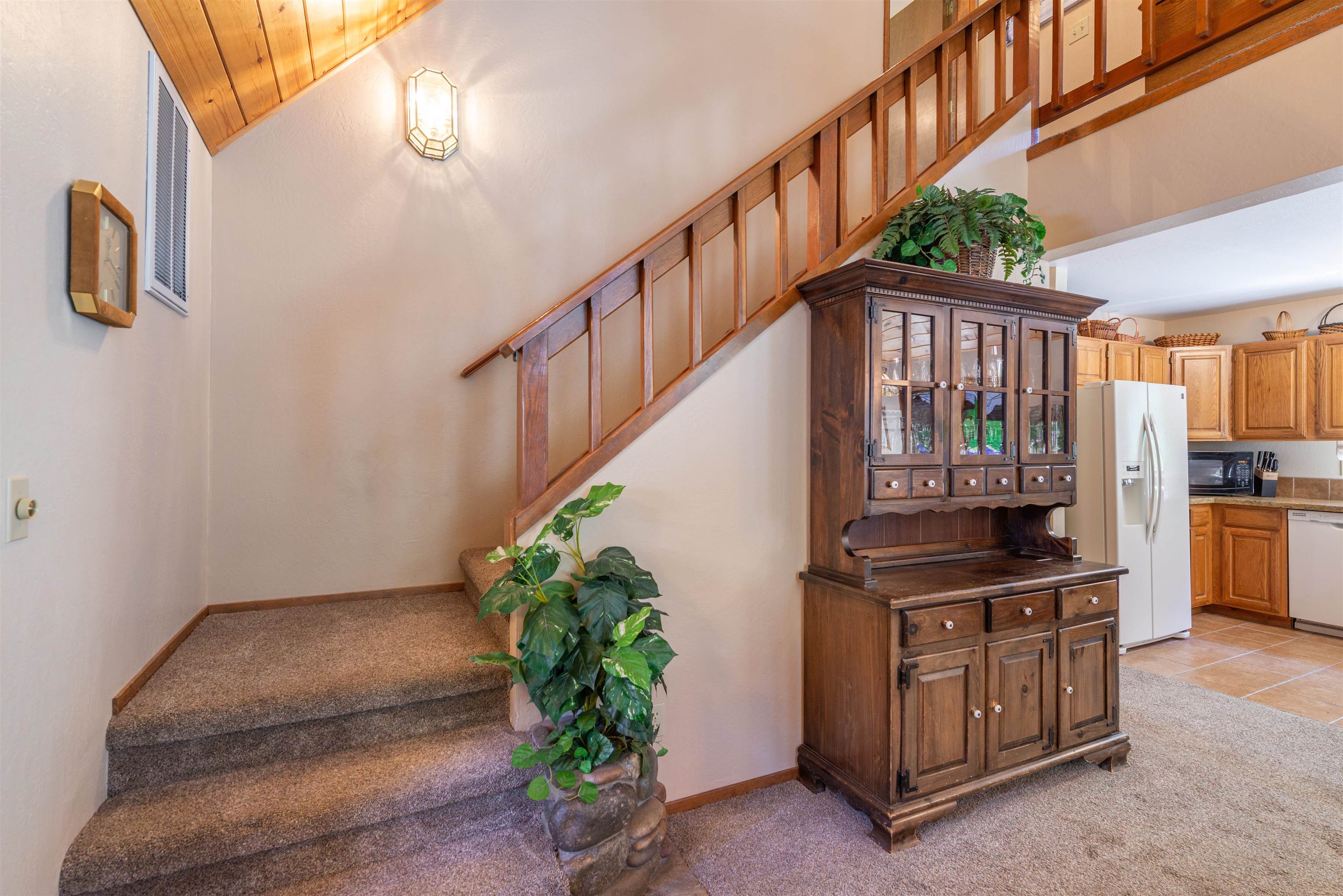 Truckee, California, 96161, United States, 3 Bedrooms Bedrooms, ,2 BathroomsBathrooms,Residential,For Sale,1917149