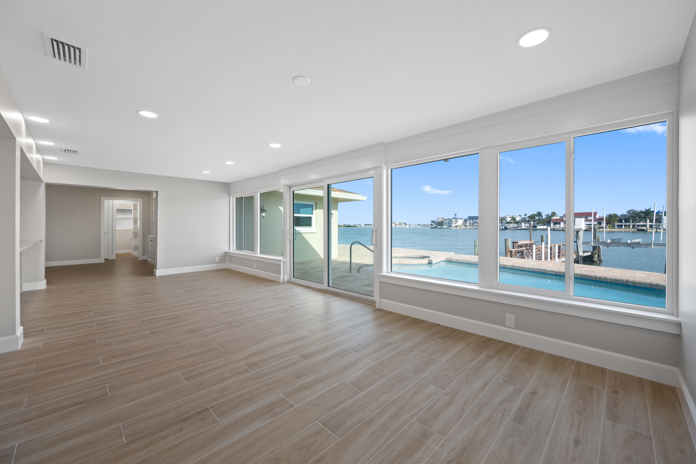 St Pete Beach, Florida, 33706, United States, 4 Bedrooms Bedrooms, ,3 BathroomsBathrooms,Residential,For Sale,2009657