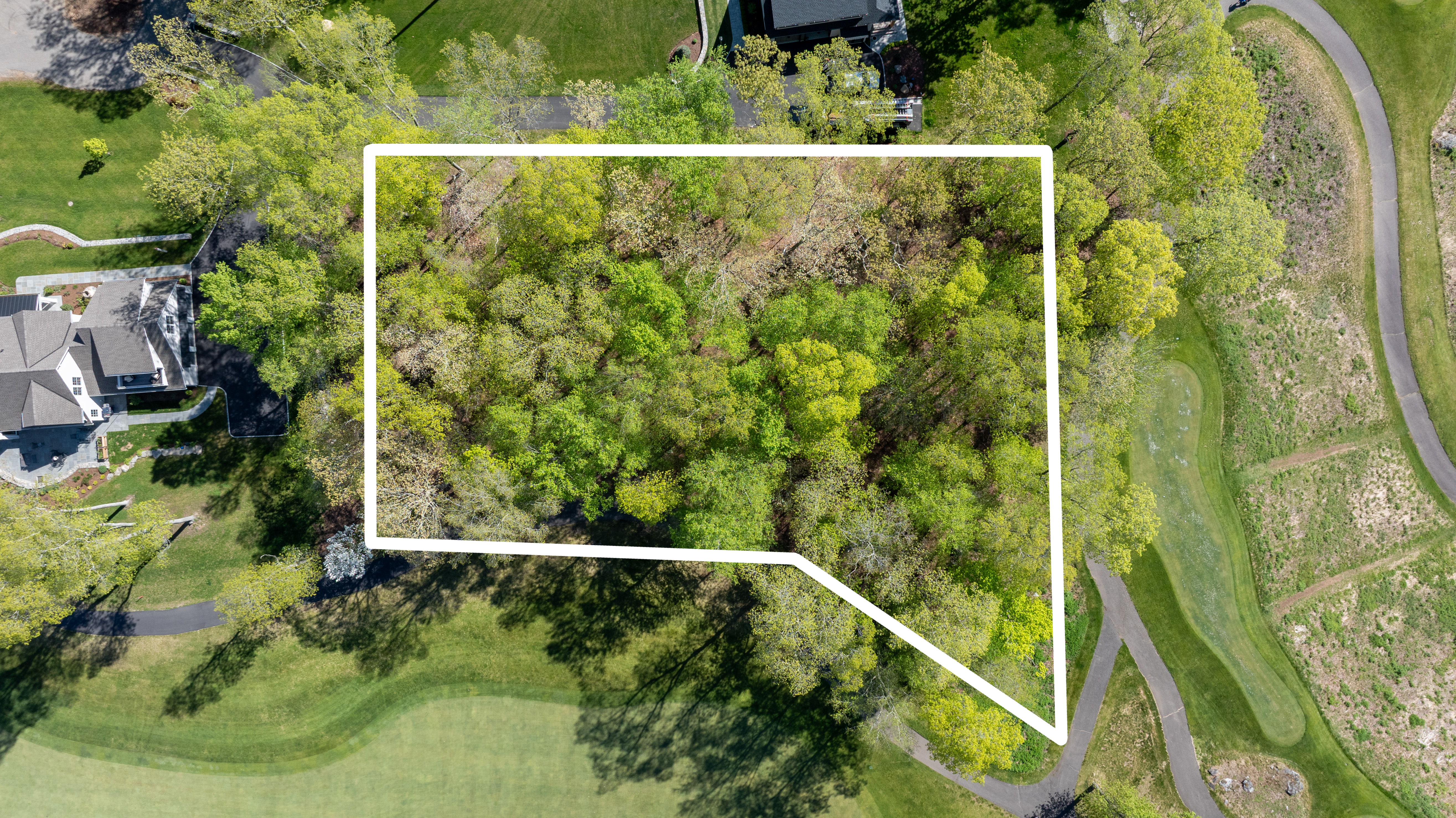  Cozy Sale Listing in East Haddam - 物件實景