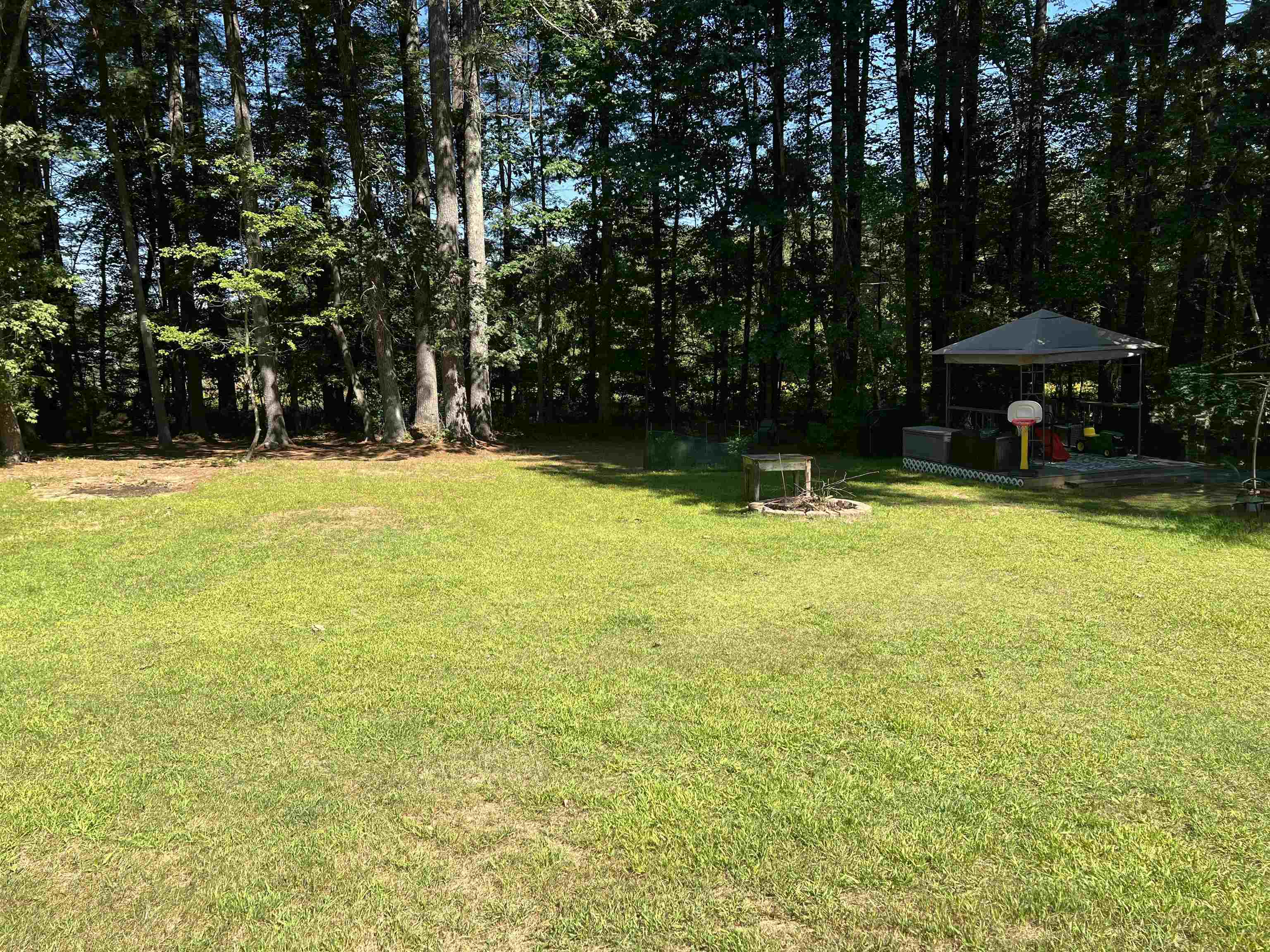 Windham, New Hampshire, 03087, United States, 3 Bedrooms Bedrooms, ,1 BathroomBathrooms,Residential,For Sale,1927223