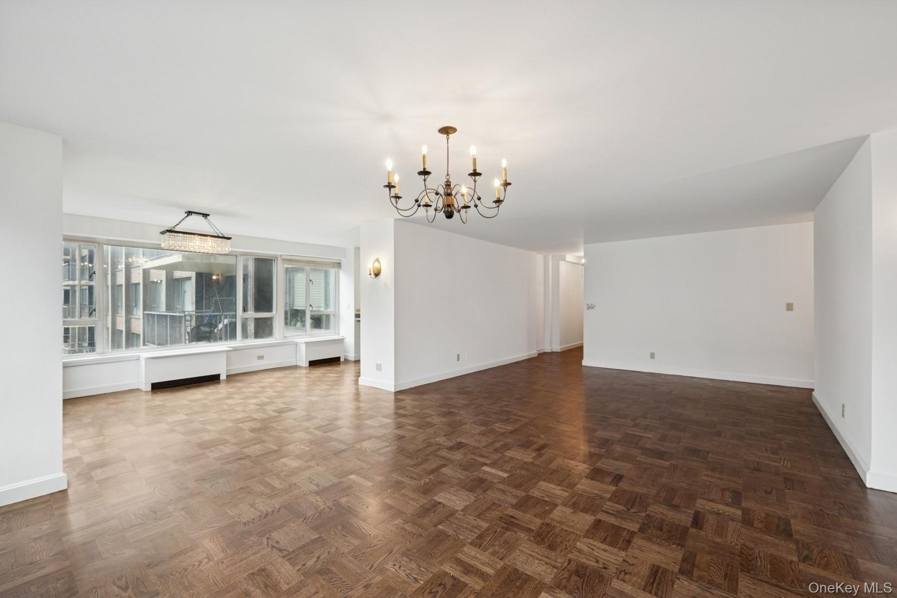 Beechhurst, New York, 11357, United States, 3 Bedrooms Bedrooms, ,2 BathroomsBathrooms,Residential,For Sale,1975309