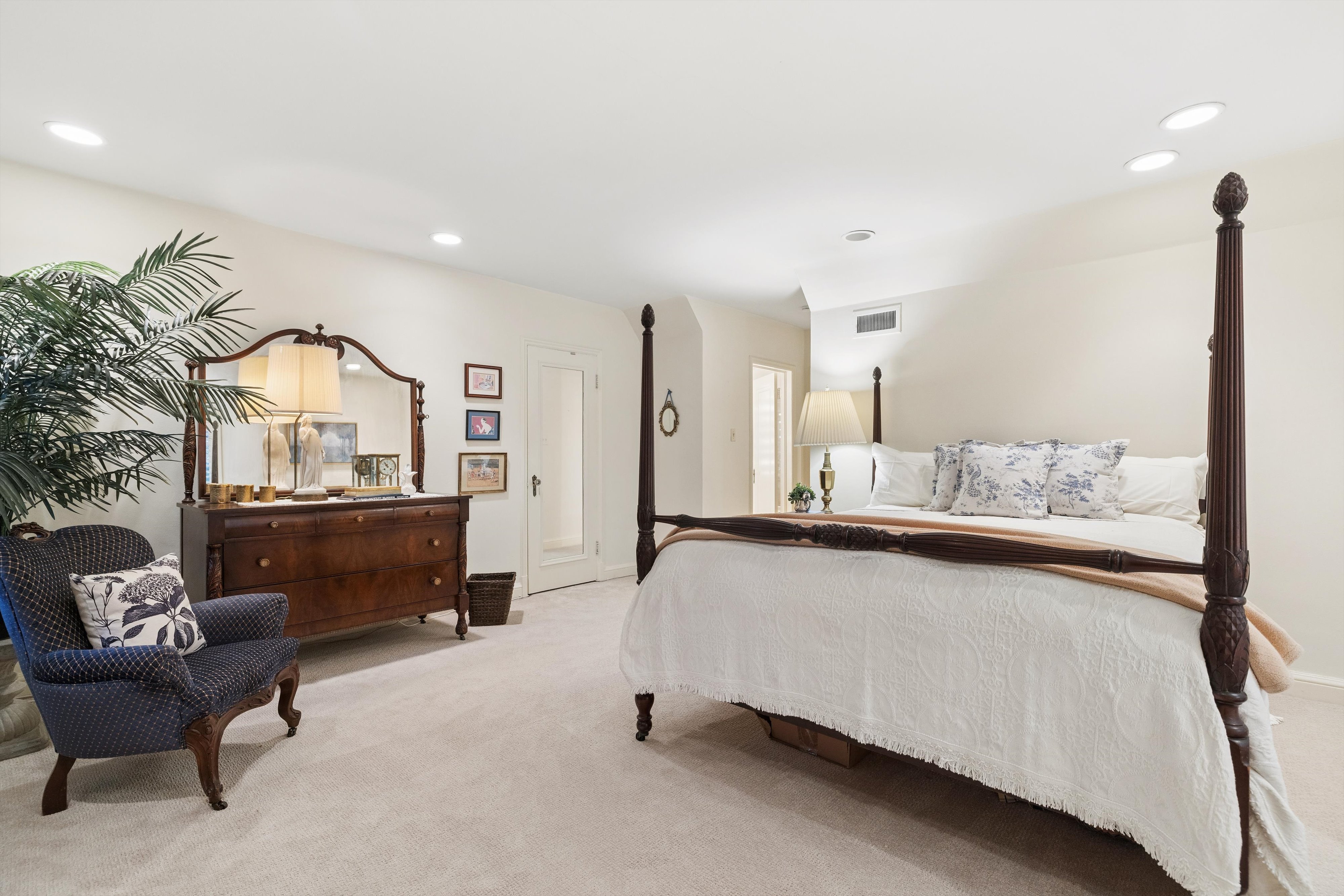 Rare Private Park Lot Near Cherry Creek with Sunroom Viking Kitchen & Spa Suite - 物件實景
