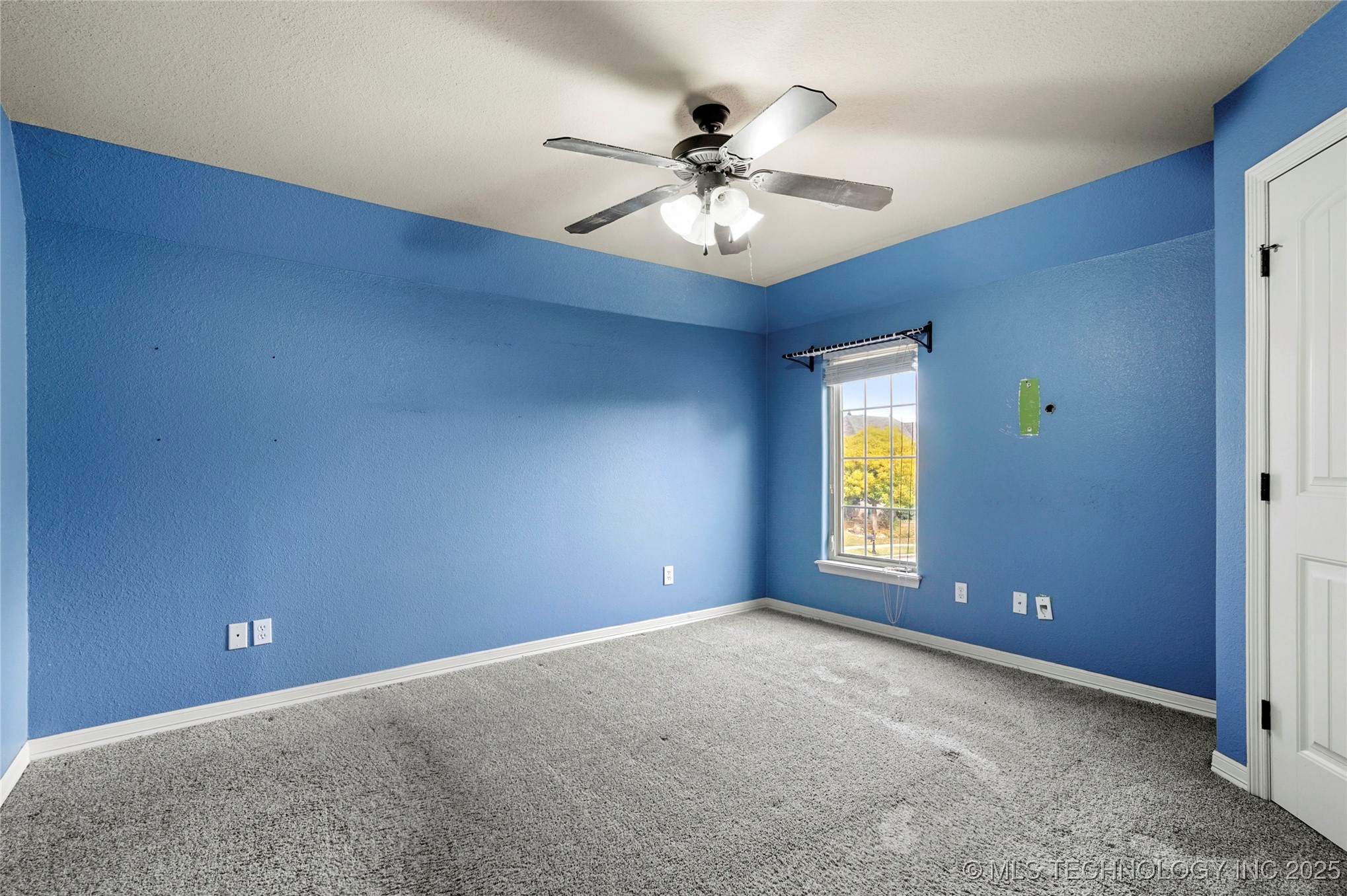 Tulsa, Oklahoma, 74137, United States, 4 Bedrooms Bedrooms, ,4 BathroomsBathrooms,Residential,For Sale,1992011