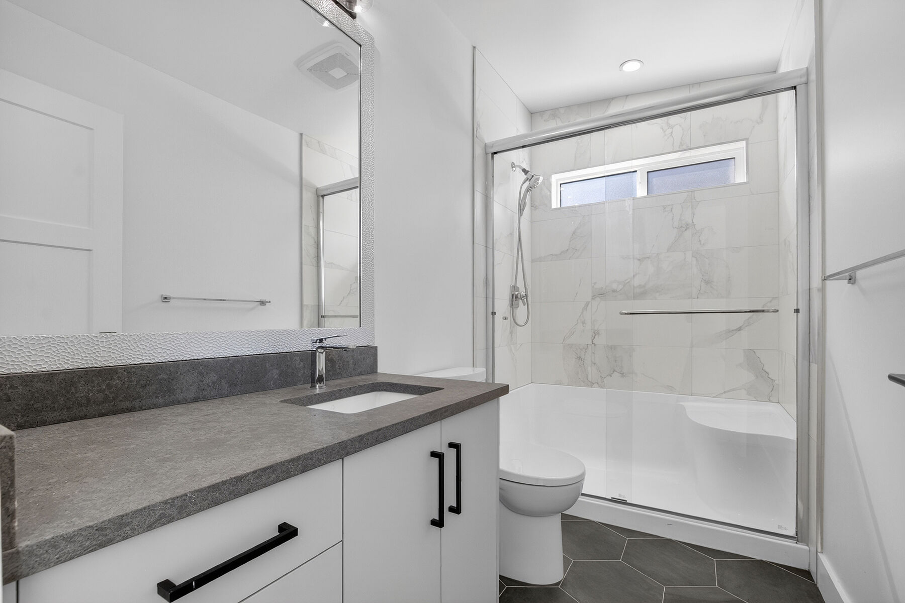  Spacious & Bright - 物件實景