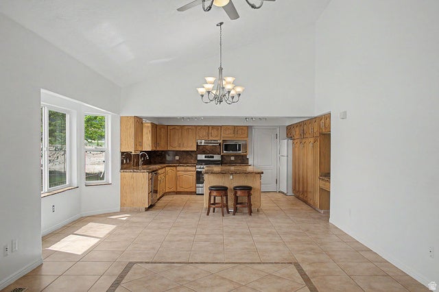 Ephraim, Utah, 84627, United States, 6 Bedrooms Bedrooms, ,3 BathroomsBathrooms,Residential,For Sale,2048073