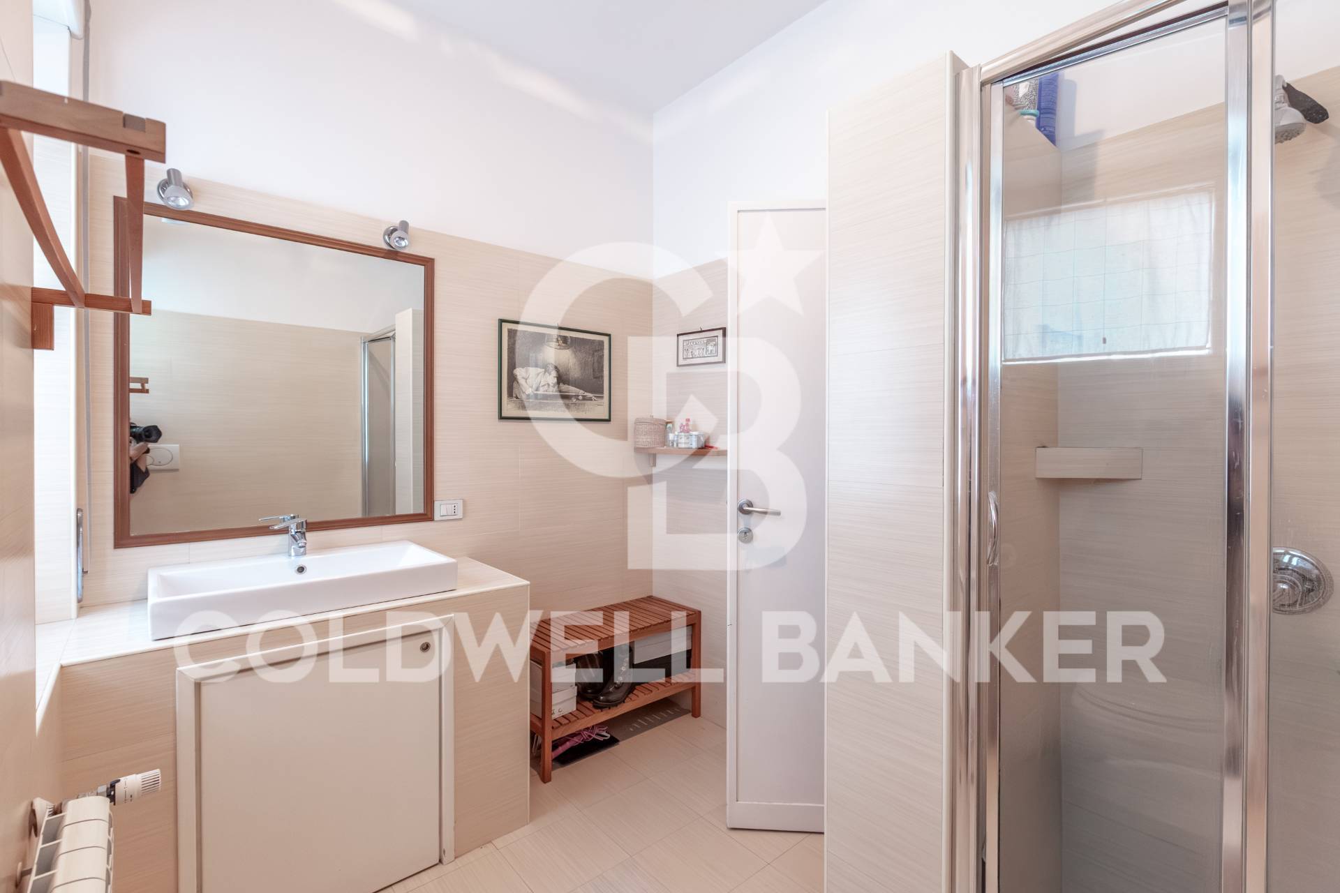 Roma, Roma, 00100, IT, 3 Bedrooms Bedrooms, ,2 BathroomsBathrooms,Residential,For Sale,1991854