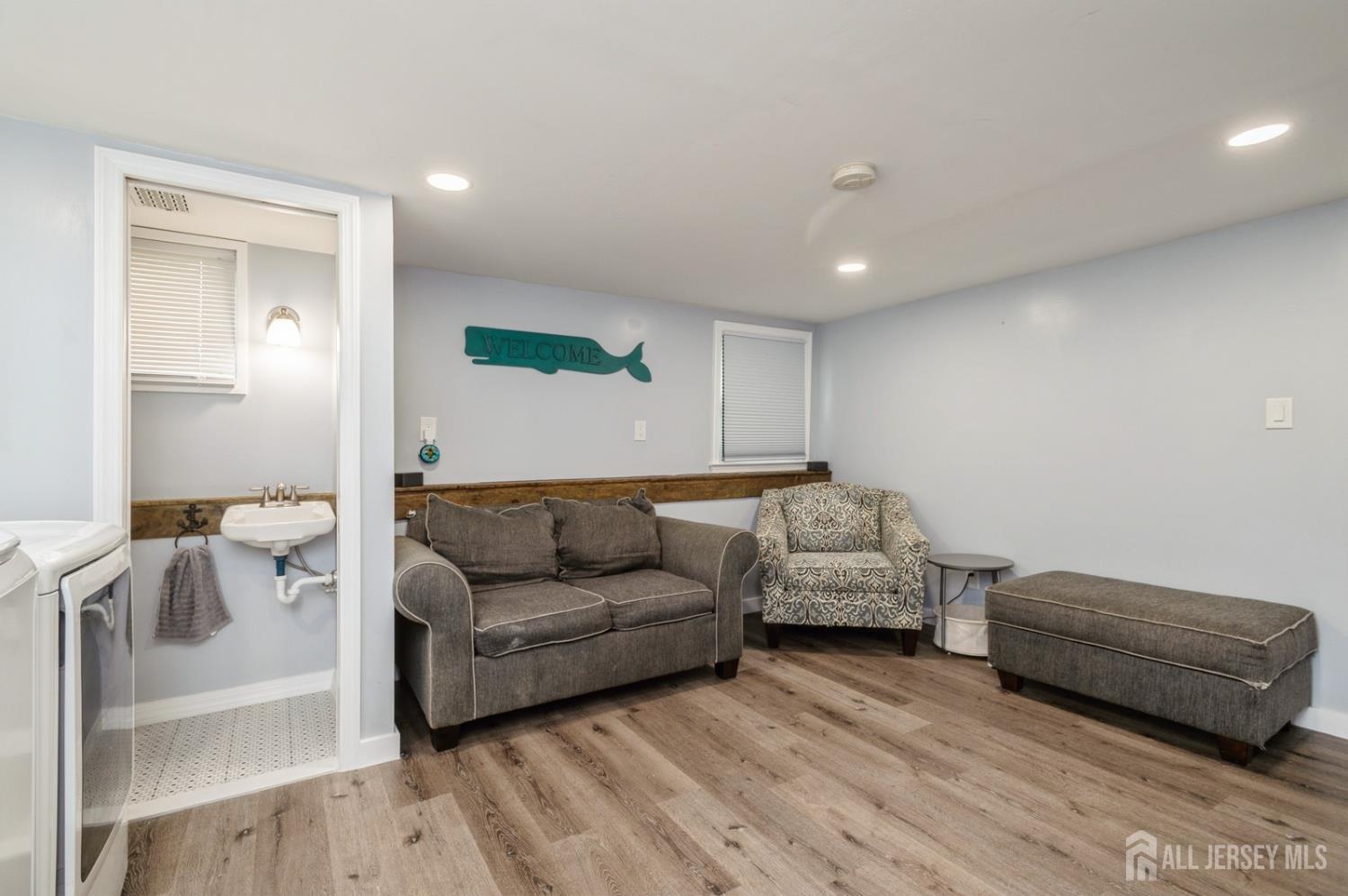 Spotswood, New Jersey, 08884, United States, 3 Bedrooms Bedrooms, ,2 BathroomsBathrooms,Residential,For Sale,1856580