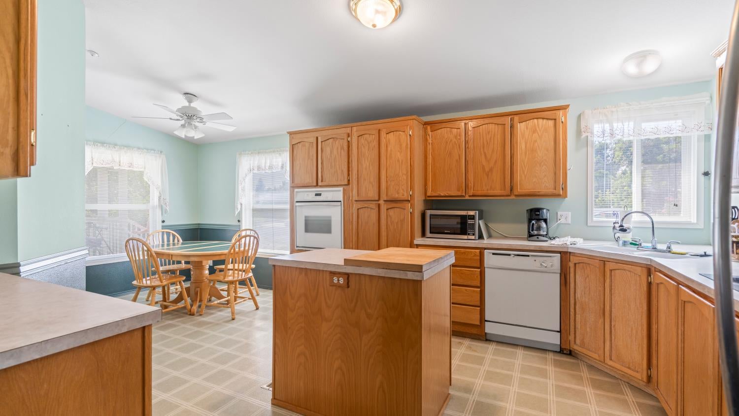 Esparto, California, 95627, United States, 3 Bedrooms Bedrooms, ,2 BathroomsBathrooms,Residential,For Sale,1942062