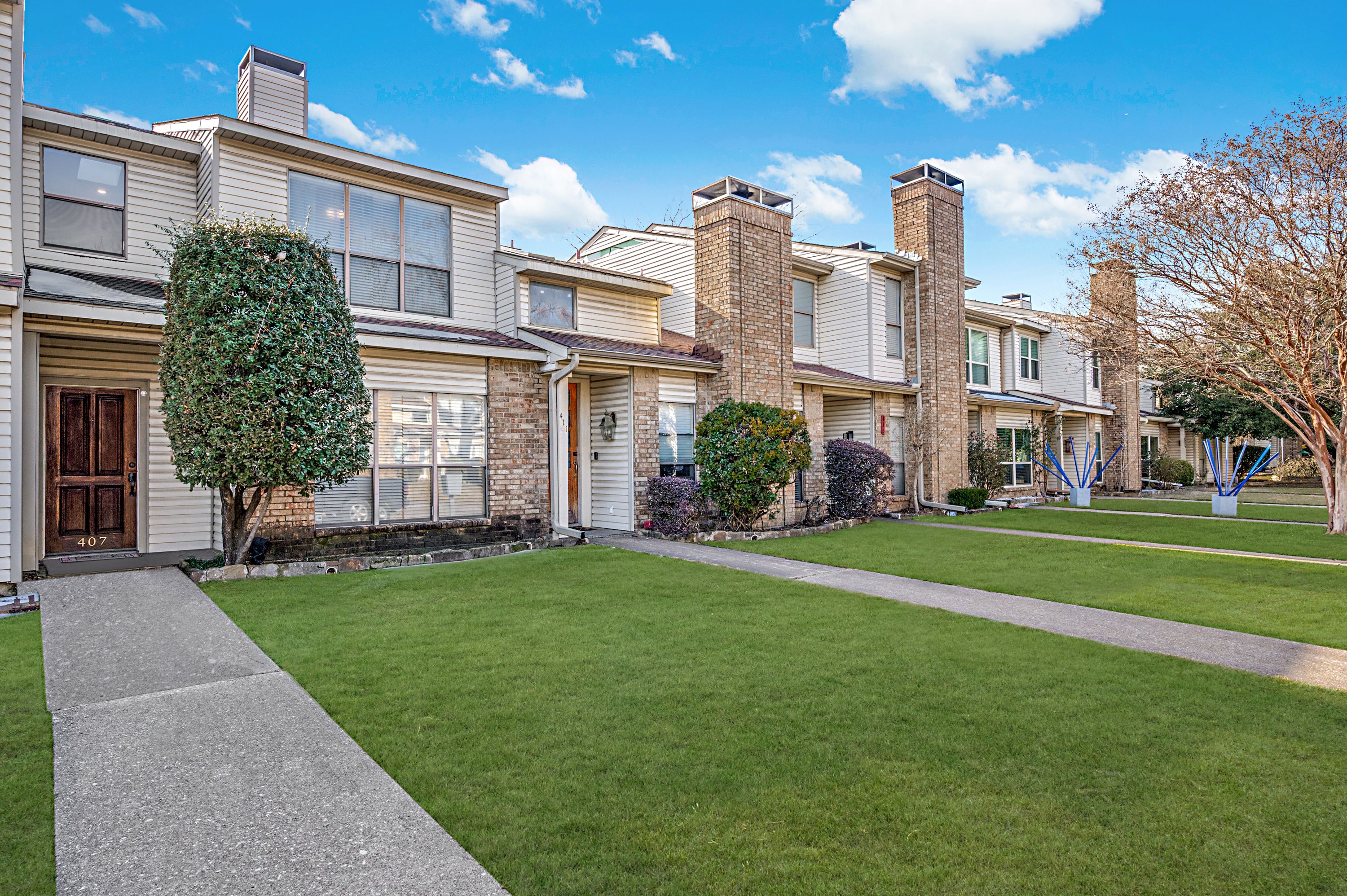  Move-In Ready Townhome: Prime Location, and Private Outdoor Space - 物件實景