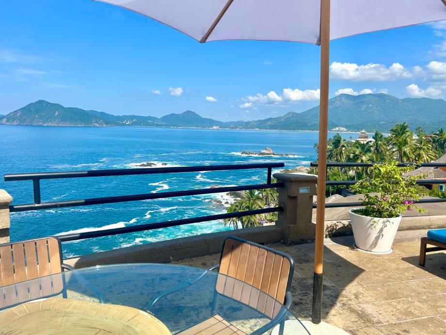 Manzanillo, Colima, 28867, Mexico, 6 Bedrooms Bedrooms, ,6 BathroomsBathrooms,Residential,For Sale,1939641
