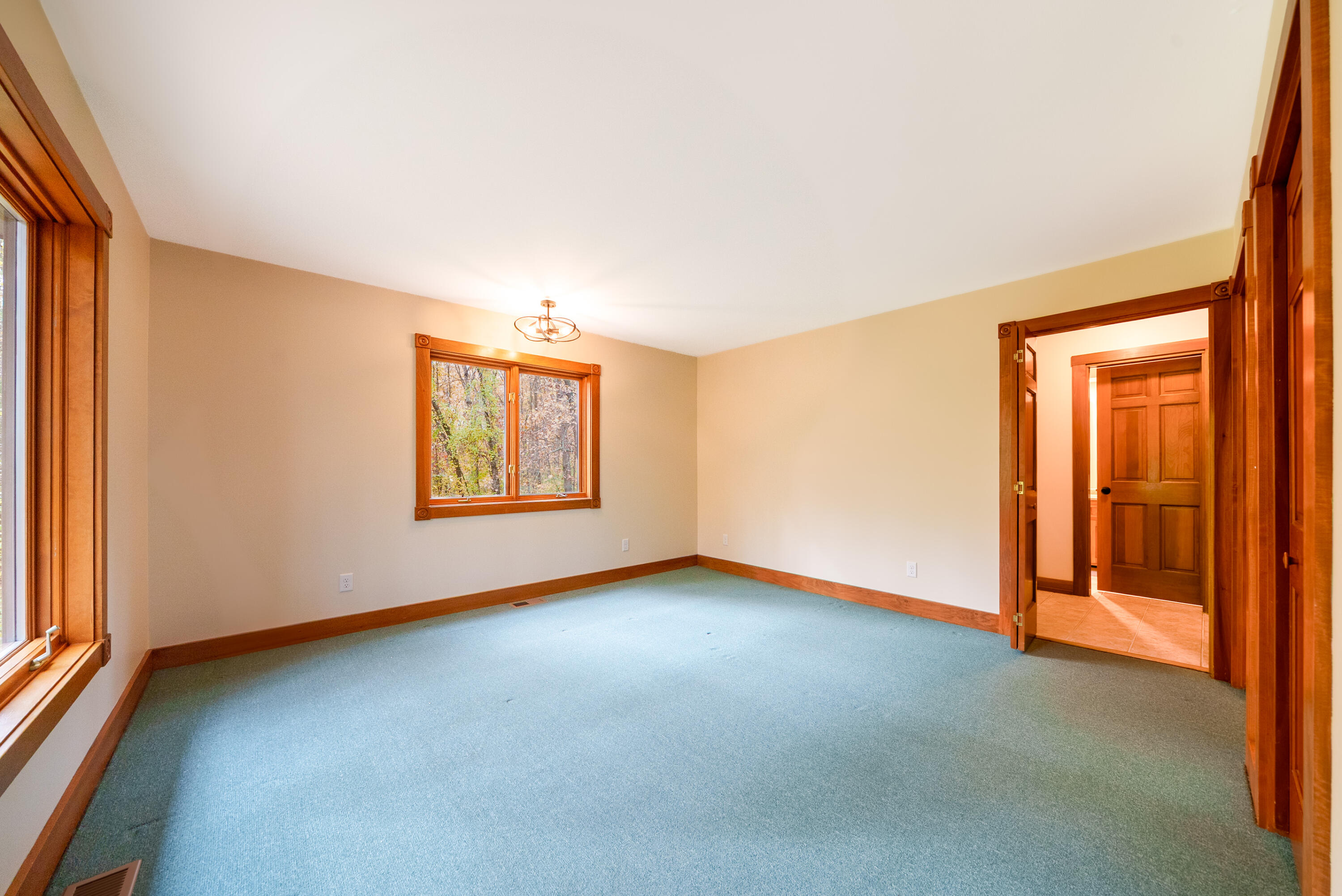 Lowell, Michigan, 49331, United States, 2 Bedrooms Bedrooms, ,2 BathroomsBathrooms,Residential,For Sale,1987591