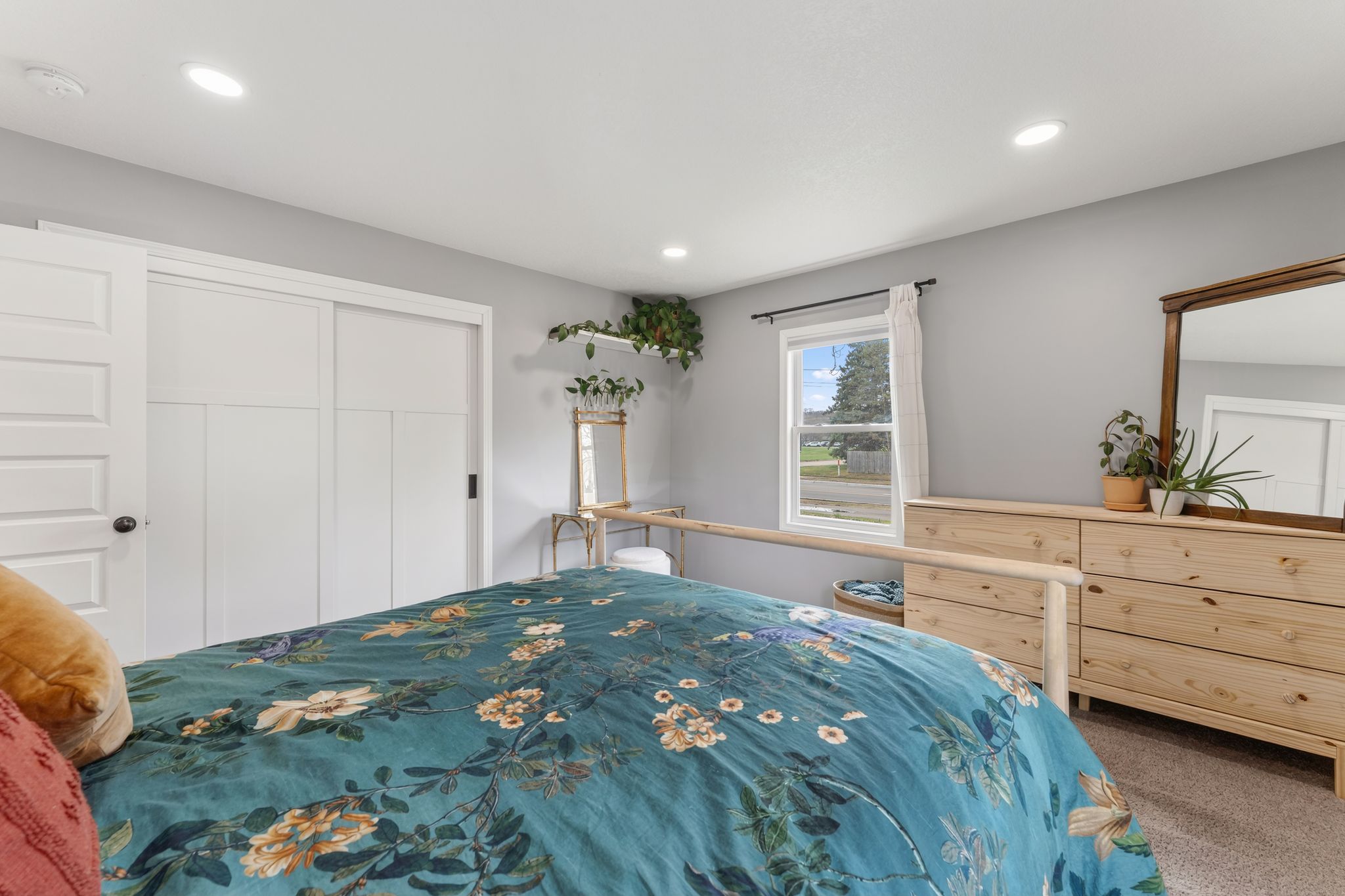  Stylish Renovation Meets Classic Charm - 物件實景