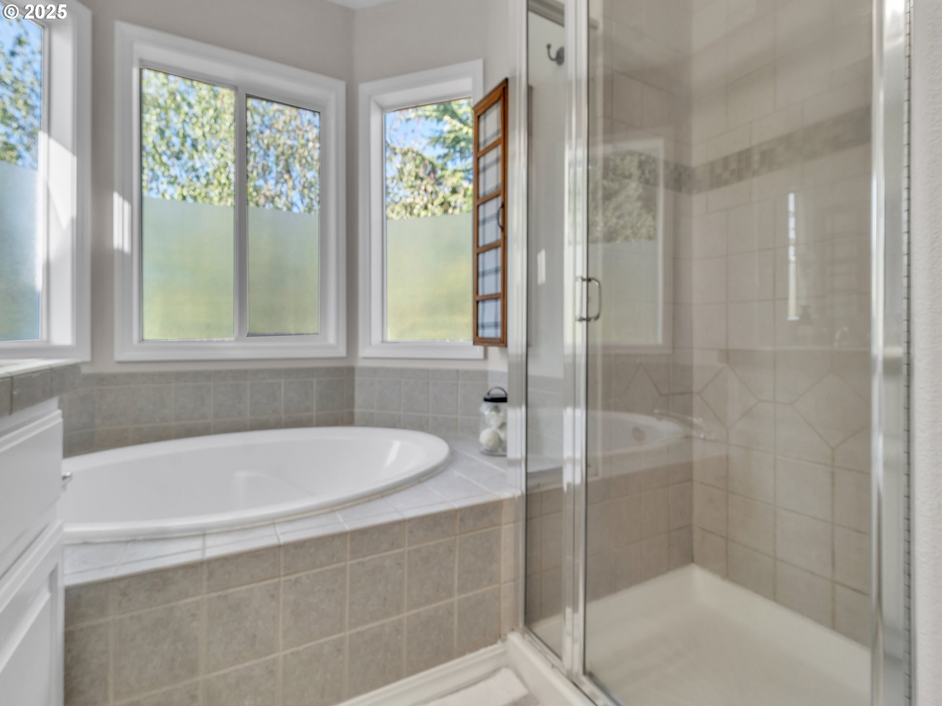 Newberg, Oregon, 97132, United States, 4 Bedrooms Bedrooms, ,3 BathroomsBathrooms,Residential,For Sale,1962580