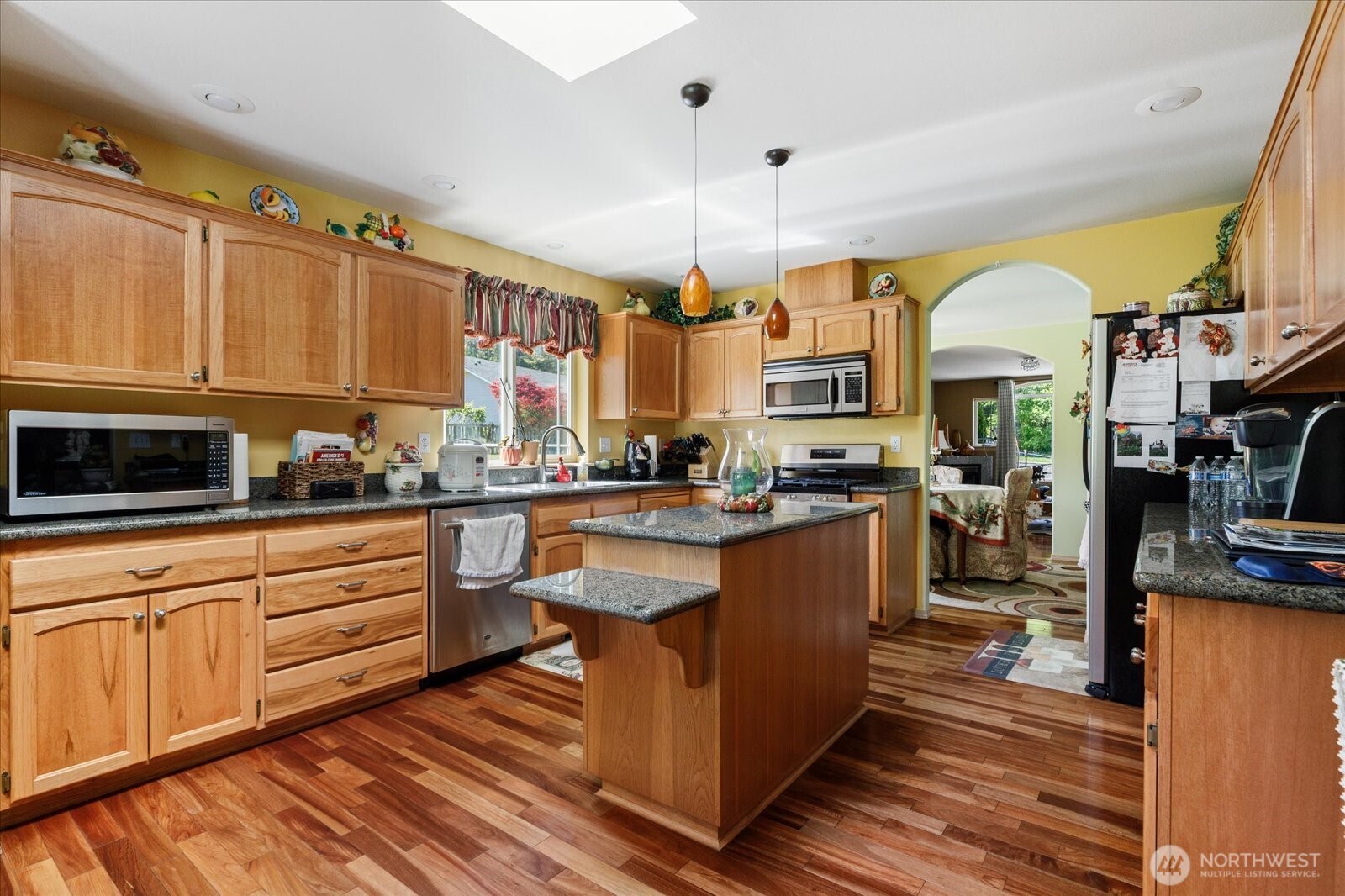 Oak Harbor, Washington, 98277, United States, 4 Bedrooms Bedrooms, ,3 BathroomsBathrooms,Residential,For Sale,1846920
