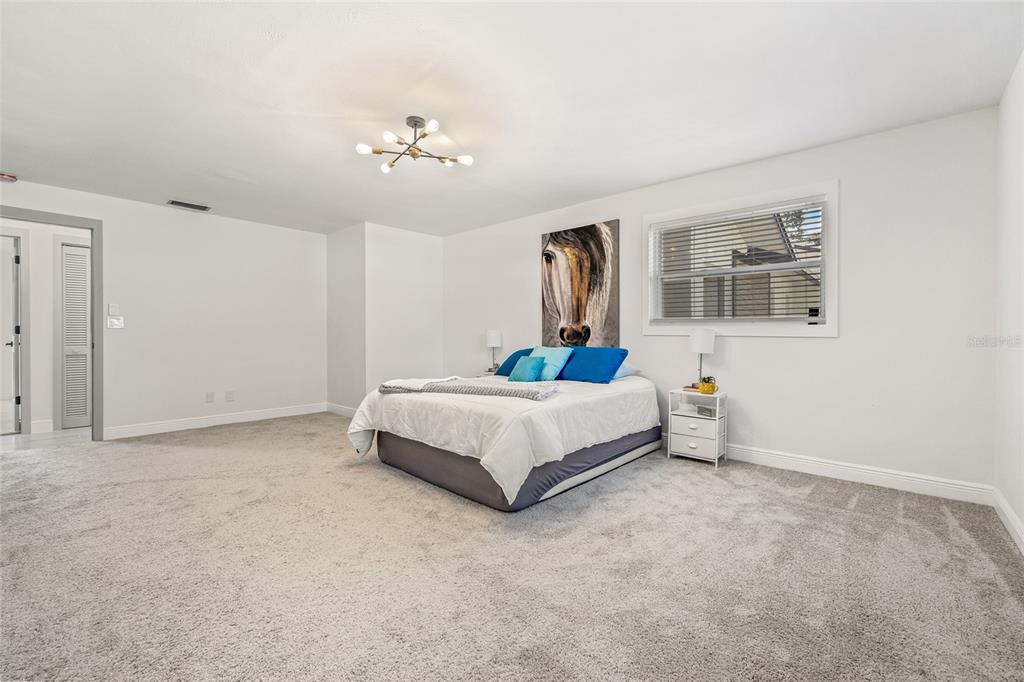 St Petersburg, Florida, 33705, United States, 4 Bedrooms Bedrooms, ,2 BathroomsBathrooms,Residential,For Sale,1919493