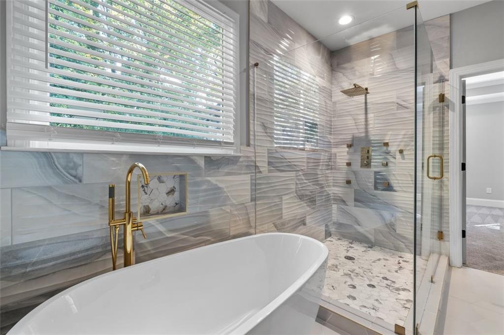 Atlanta, Georgia, 30310, United States, 4 Bedrooms Bedrooms, ,3 BathroomsBathrooms,Residential,For Sale,1987729