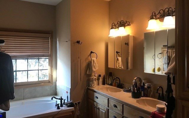 Hiawassee, Georgia, 30546, United States, 3 Bedrooms Bedrooms, ,3 BathroomsBathrooms,Residential,For Sale,1921264