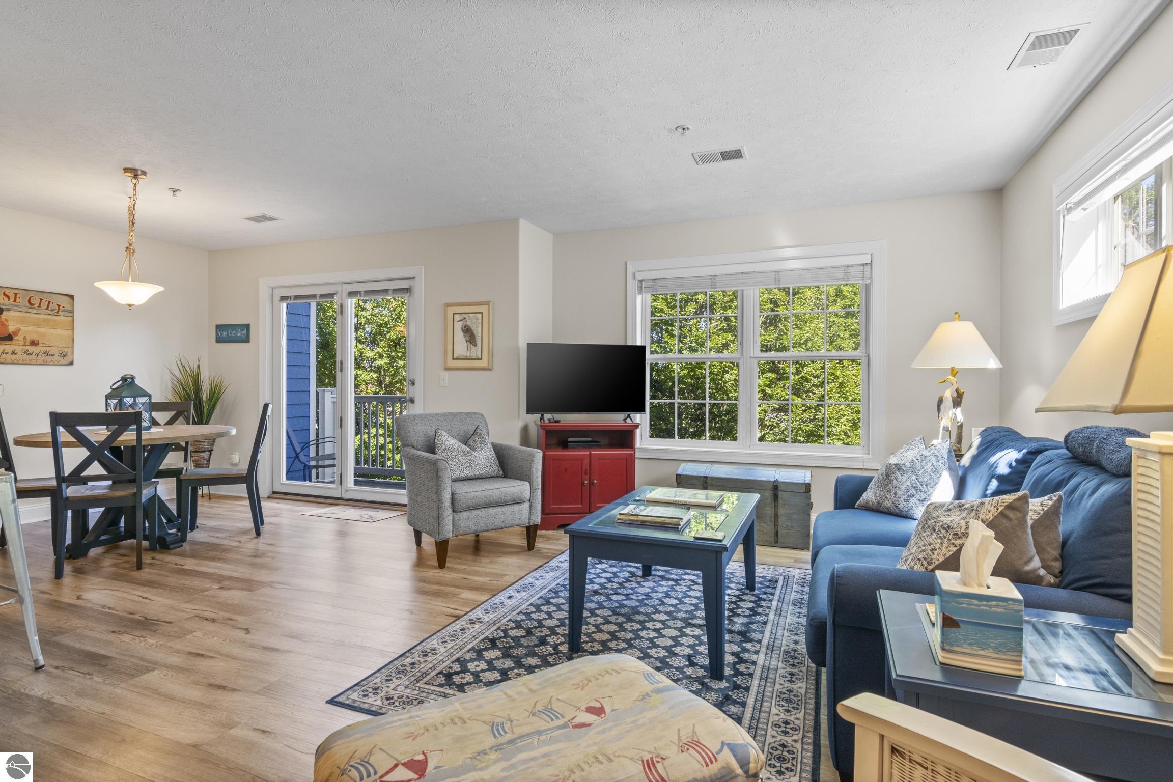 Traverse City, Michigan, 49686, United States, 2 Bedrooms Bedrooms, ,3 BathroomsBathrooms,Residential,For Sale,1926314