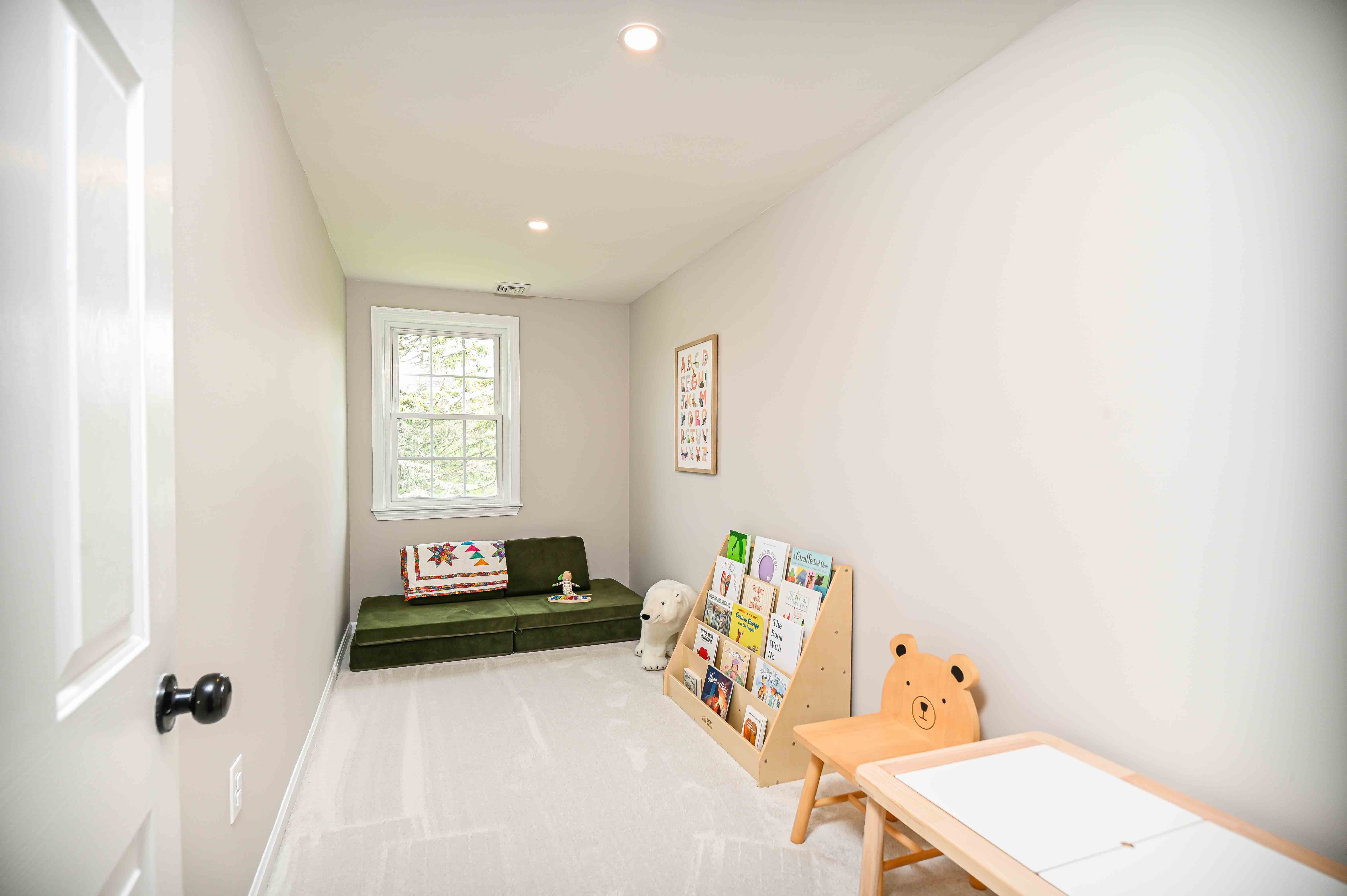 York, Maine, 03909, United States, 3 Bedrooms Bedrooms, ,3 BathroomsBathrooms,Residential,For Sale,1856750