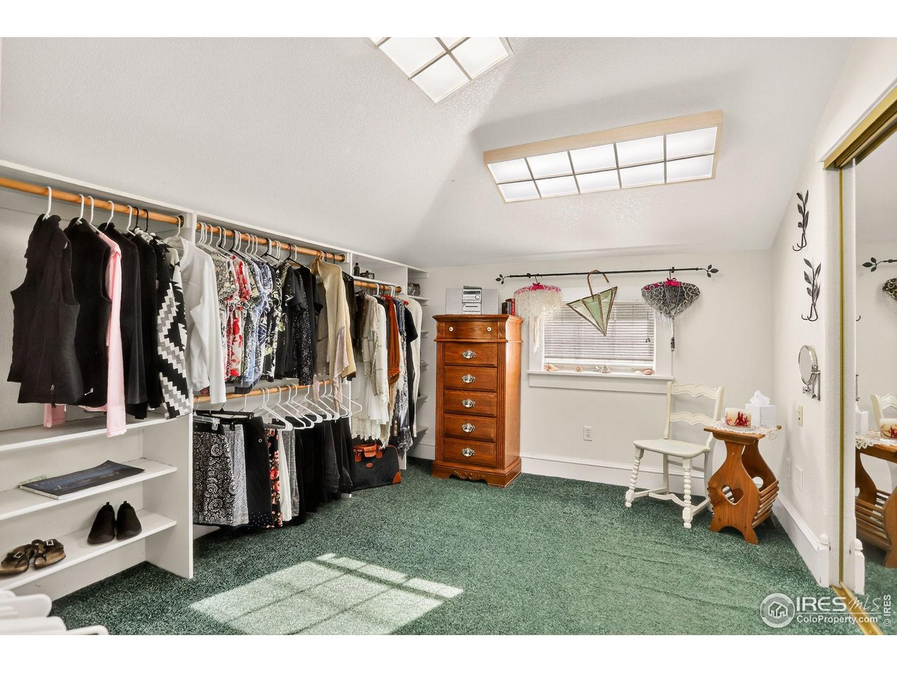 Lafayette, Colorado, 80026, United States, 5 Bedrooms Bedrooms, ,5 BathroomsBathrooms,Residential,For Sale,1991447