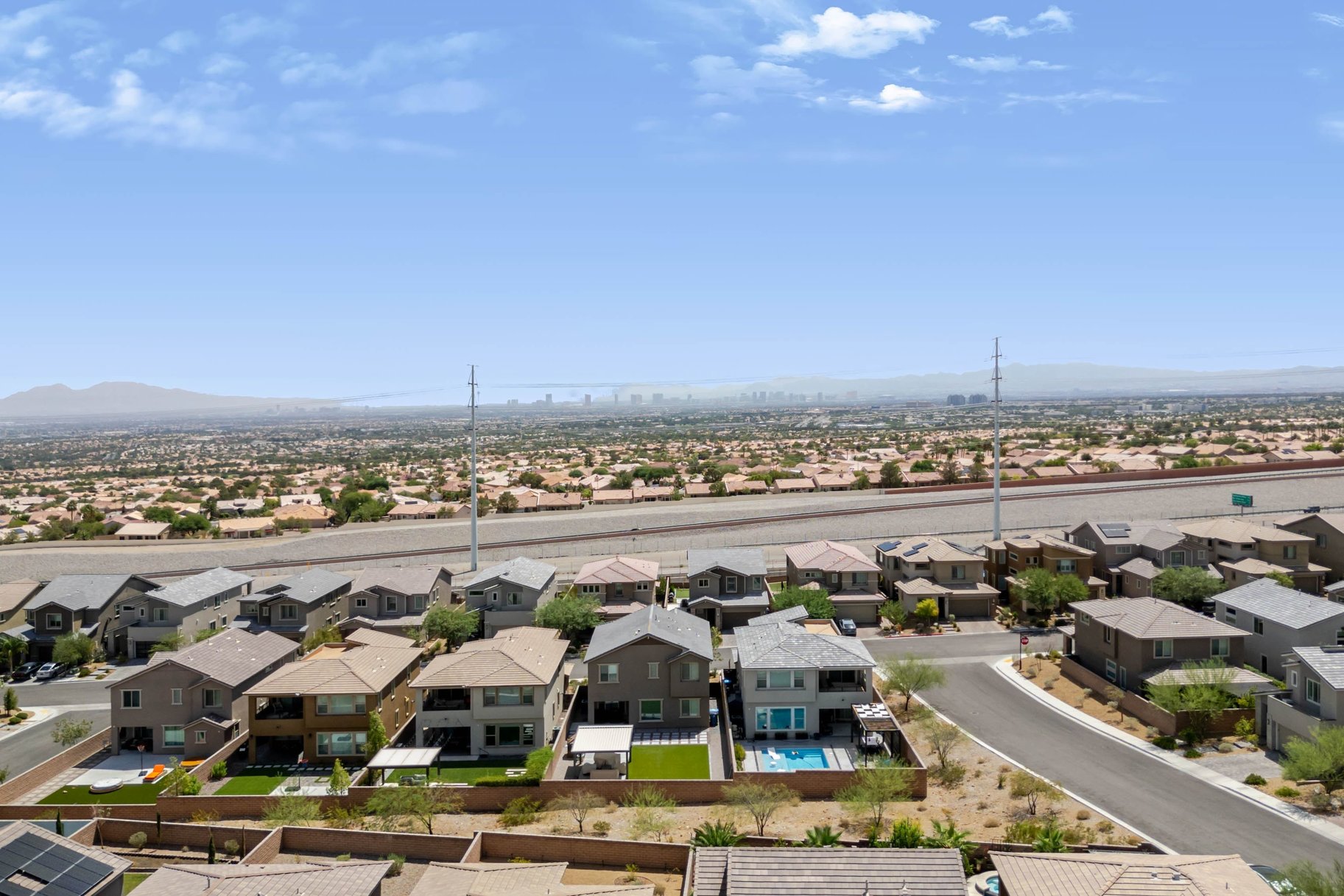  Mountain Views Meet Indoor-Outdoor Living in Reverence @ Summerlin - 物件實景