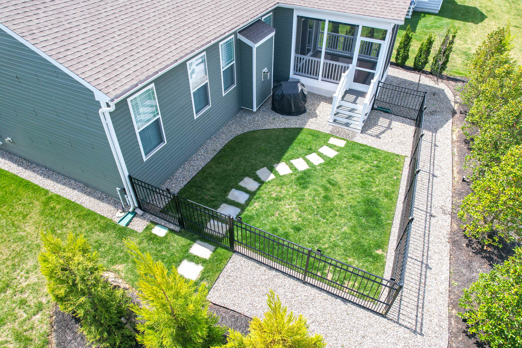  25087 Treeview Lane - 物件實景