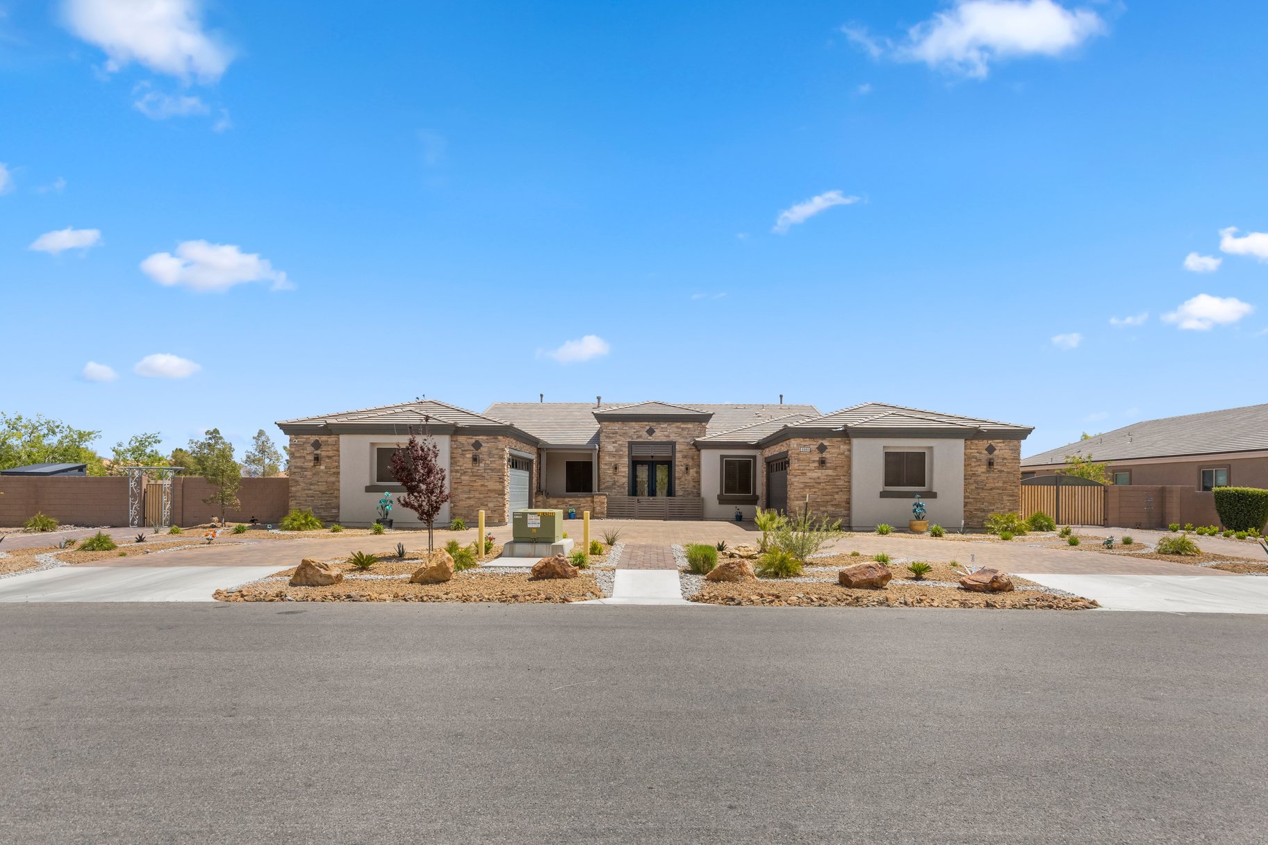  Over Half-Acre Lot Estate with No HOA & Endless Flexibility - 物件實景