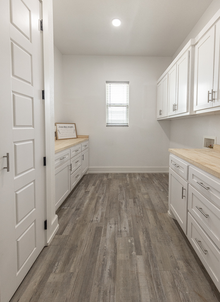 Lubbock, Texas, 79423, United States, 4 Bedrooms Bedrooms, ,3 BathroomsBathrooms,Residential,For Sale,1926032