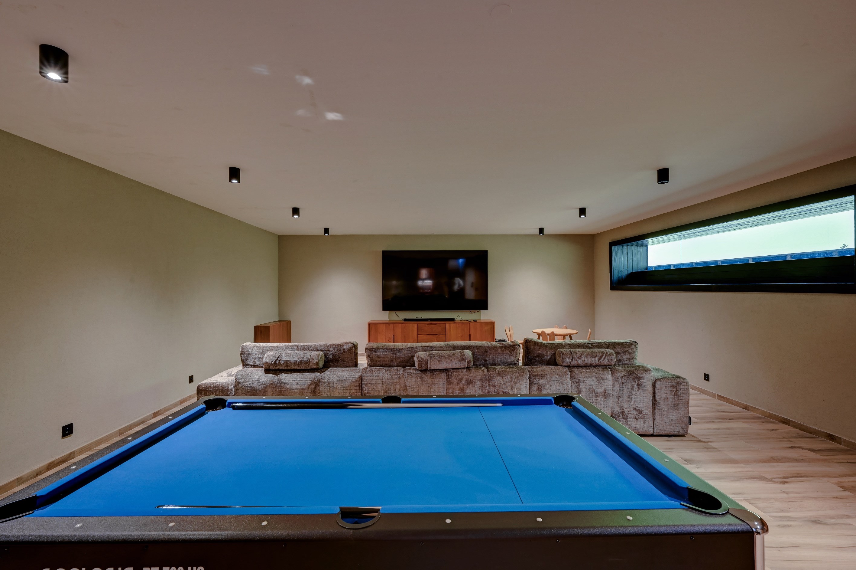  Fully equipped contemporary villa, with views of the Parc naturel régional des … - 物件實景