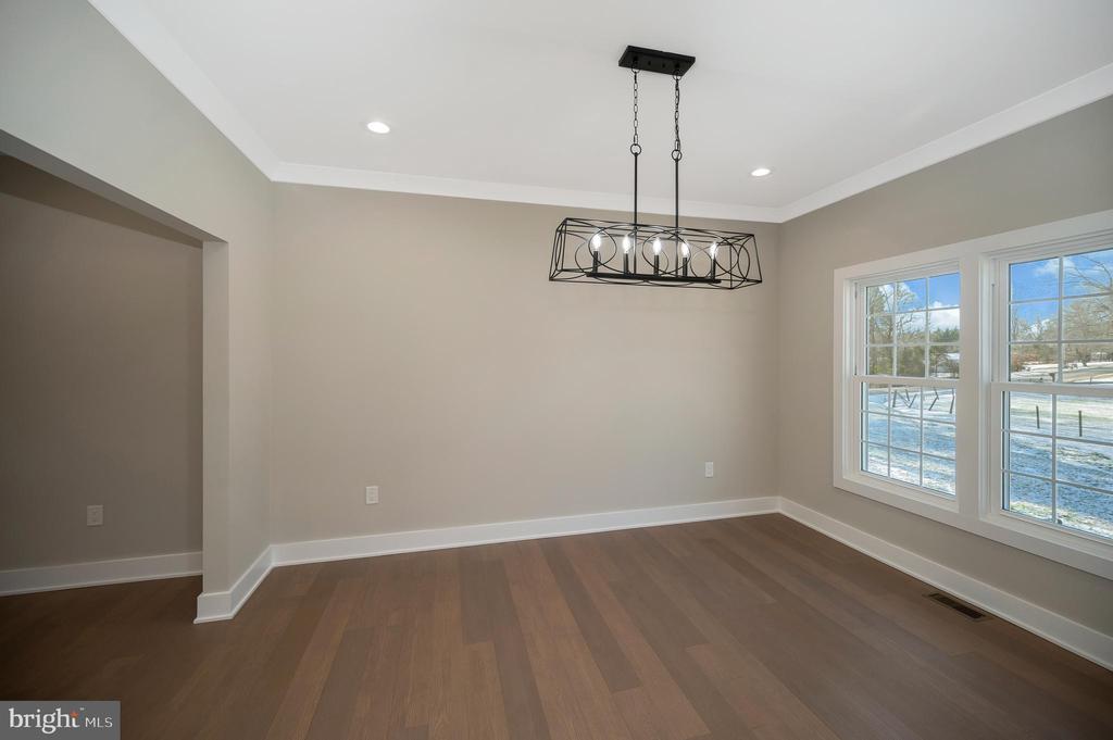 Stafford, Virginia, 22556, United States, 5 Bedrooms Bedrooms, ,4 BathroomsBathrooms,Residential,For Sale,2005720