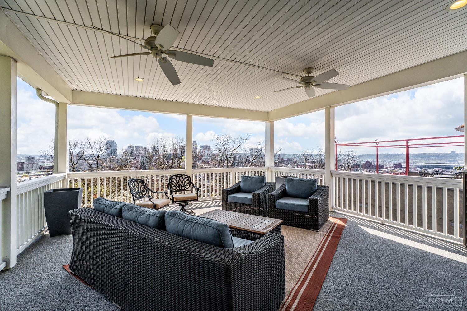 Cincinnati, Ohio, 45202, United States, 3 Bedrooms Bedrooms, ,4 BathroomsBathrooms,Residential,For Sale,1968931