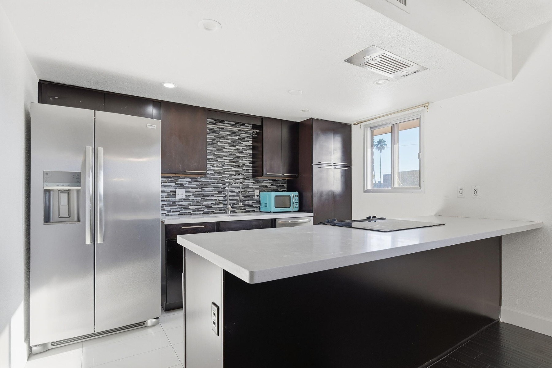  1901 E Missouri Avenue 204  Phoenix, AZ - 物件實景